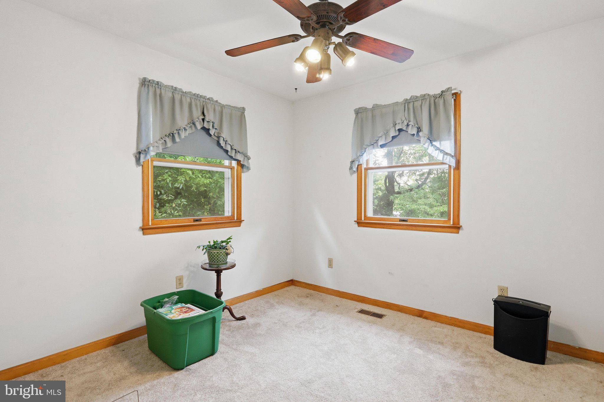 MOUNTAIN VIEW ESTATES - Residential