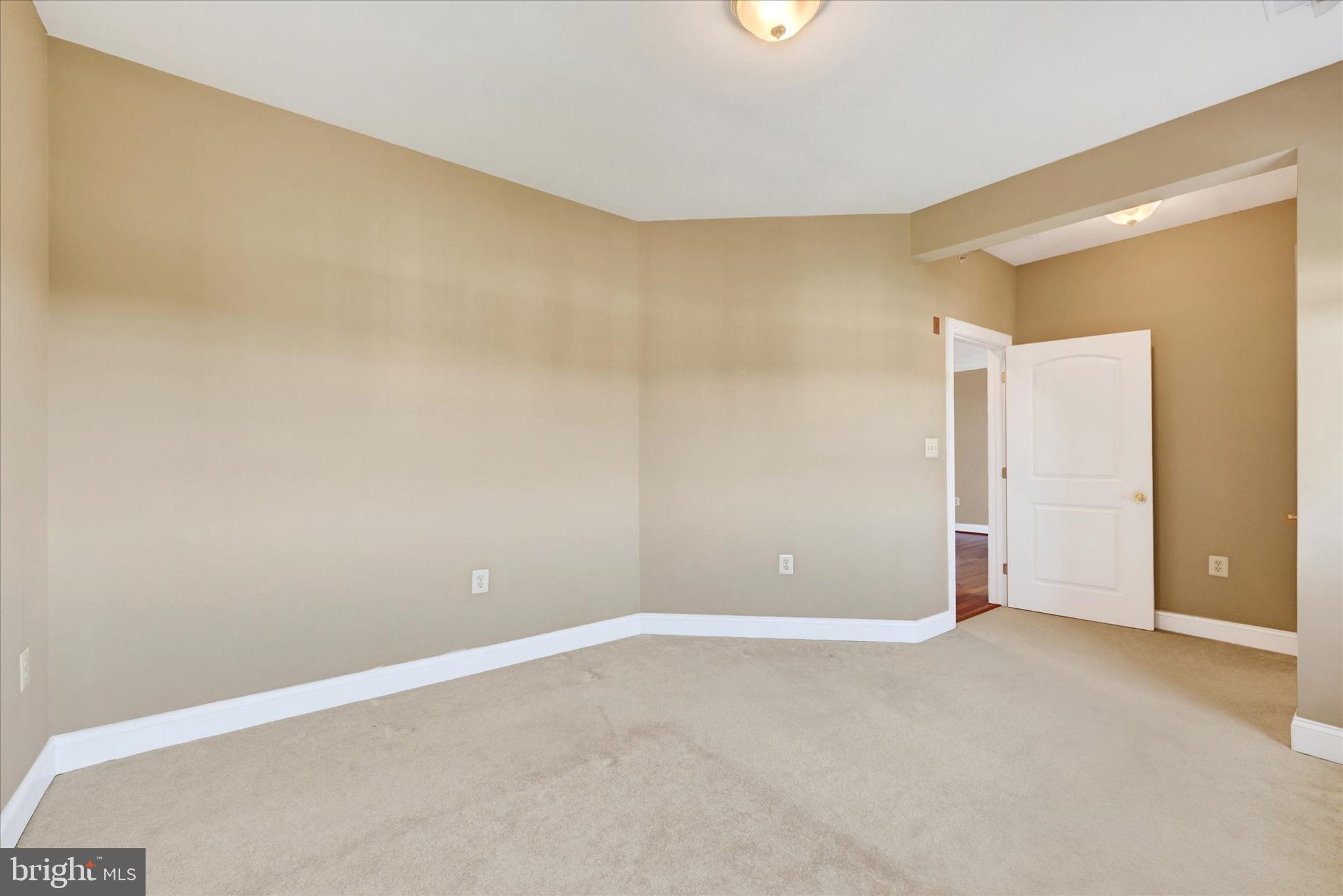 OVERLOOK AT MACPHAIL WOODS - Residential