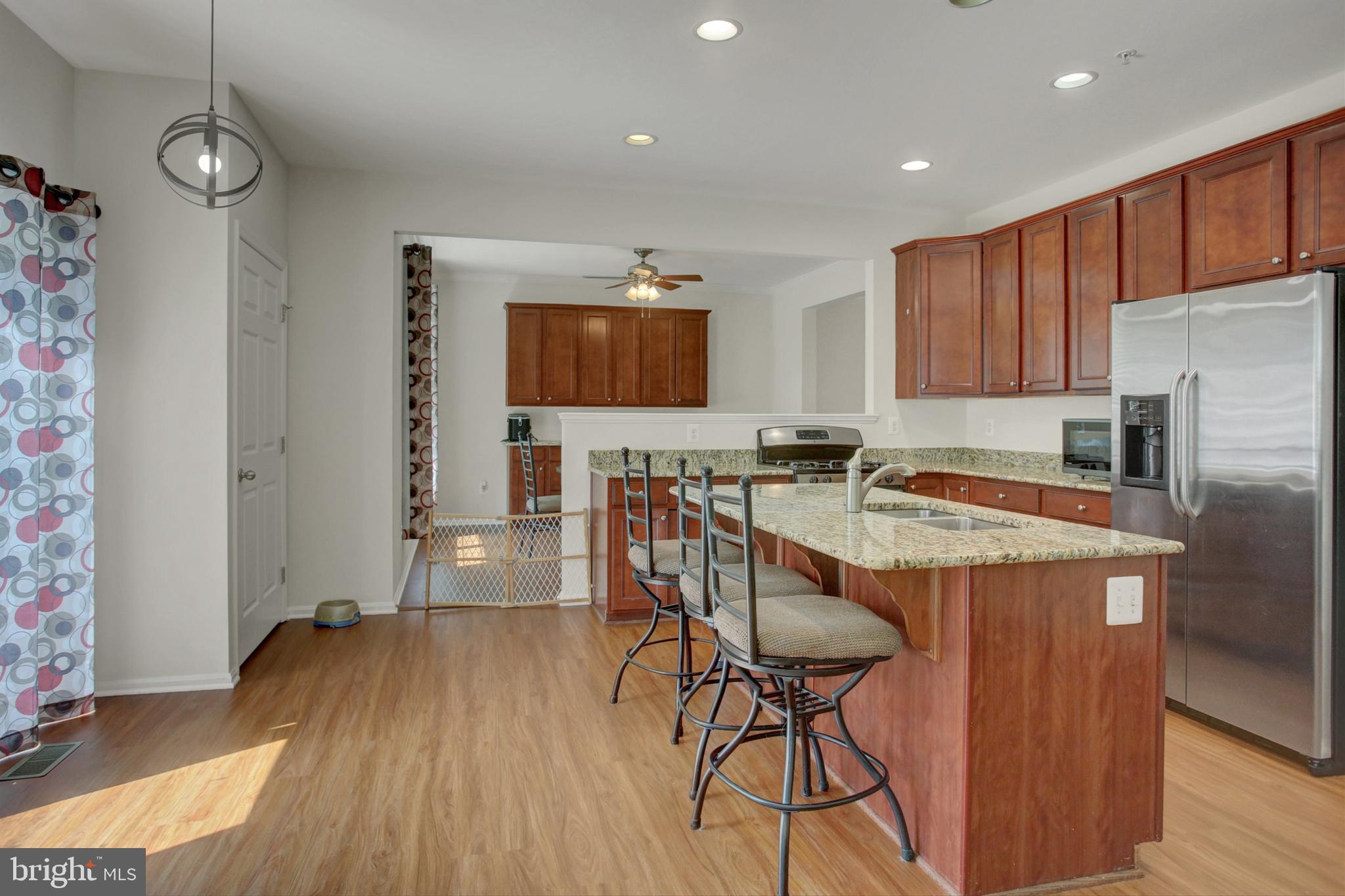 SUN MEADOW - Residential