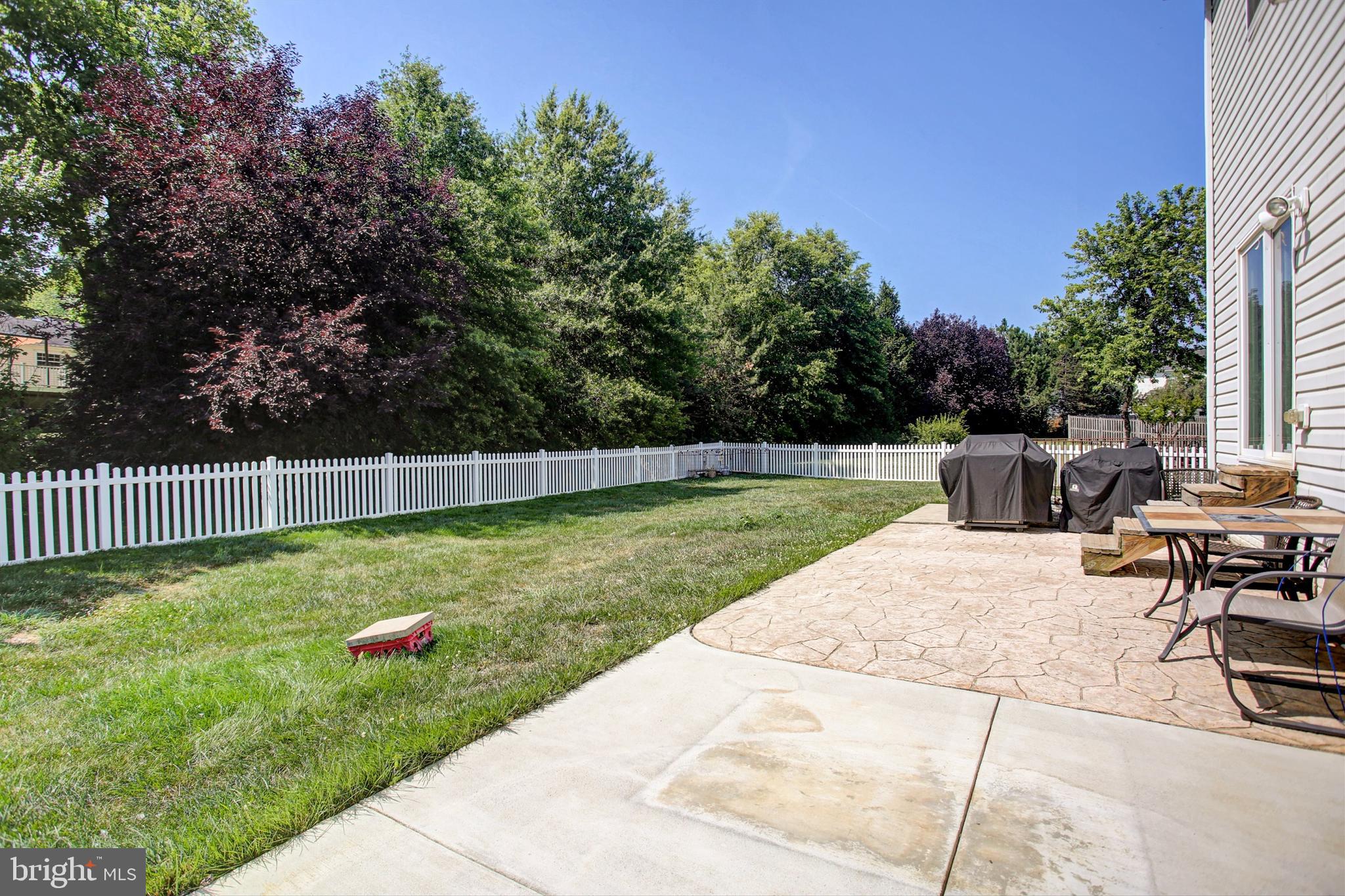 SUN MEADOW - Residential