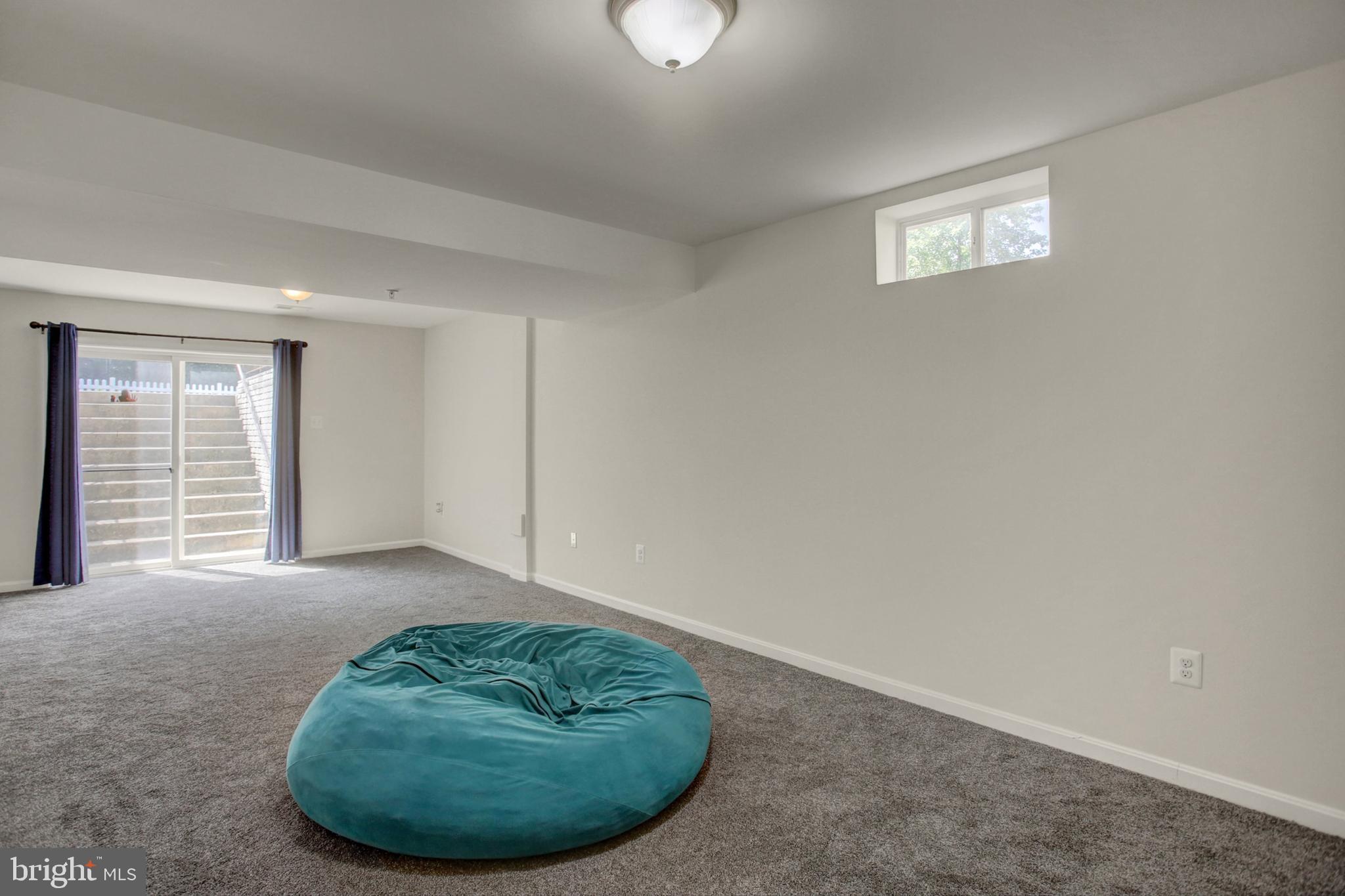 SUN MEADOW - Residential