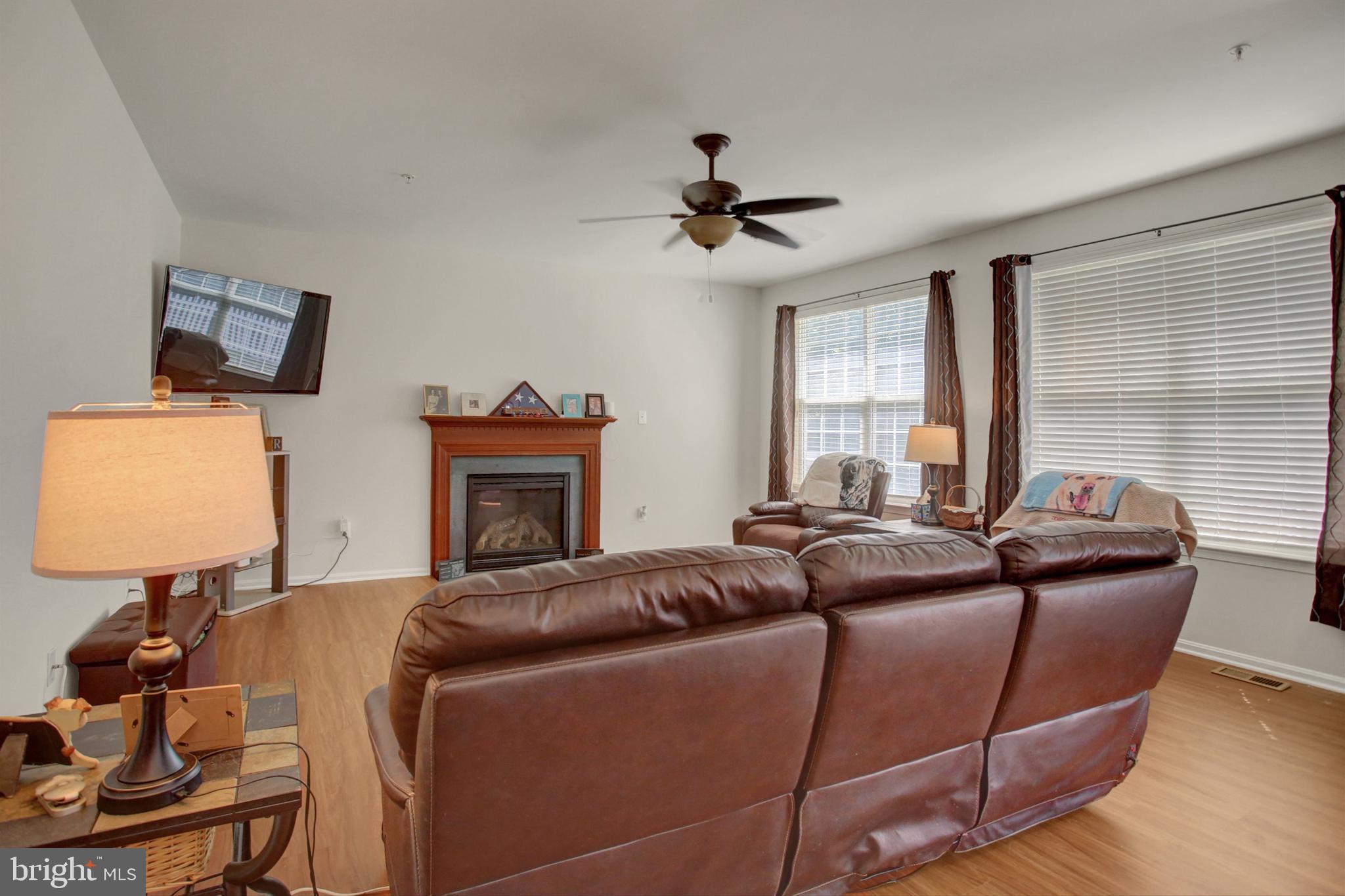 SUN MEADOW - Residential
