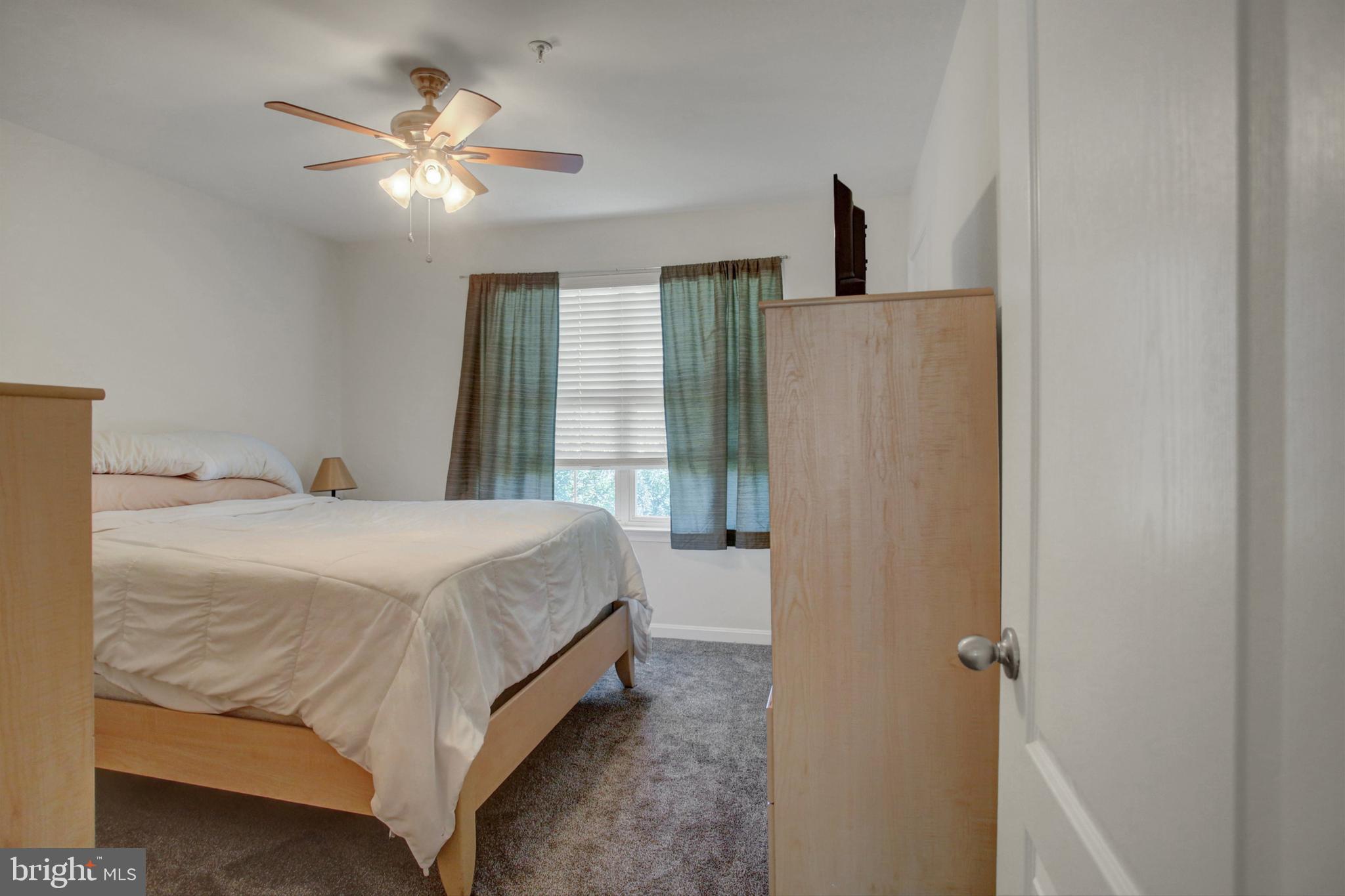 SUN MEADOW - Residential