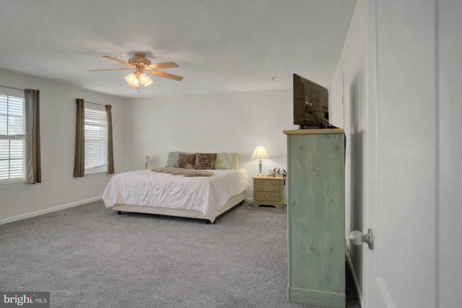 SUN MEADOW - Residential