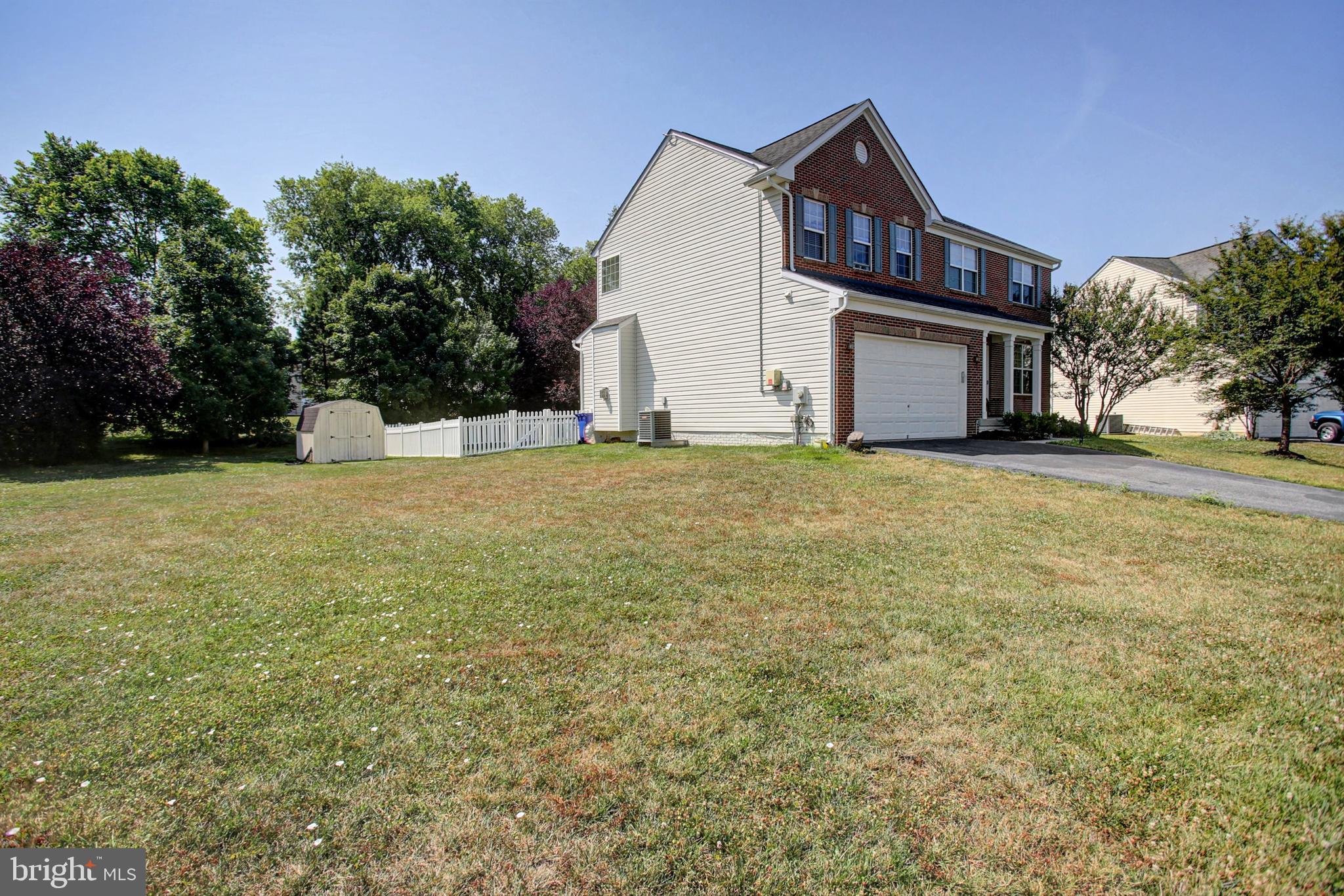 SUN MEADOW - Residential