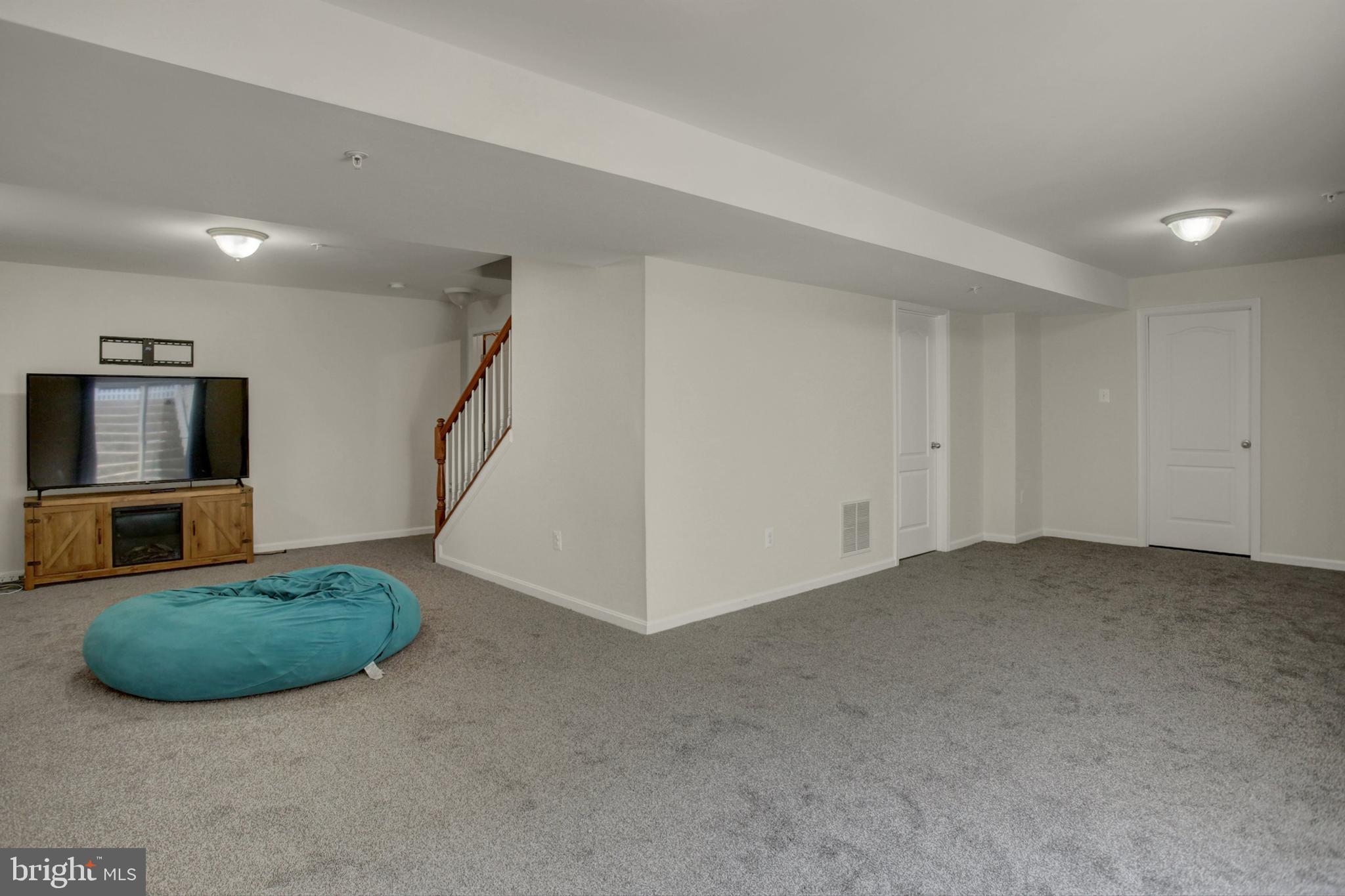 SUN MEADOW - Residential
