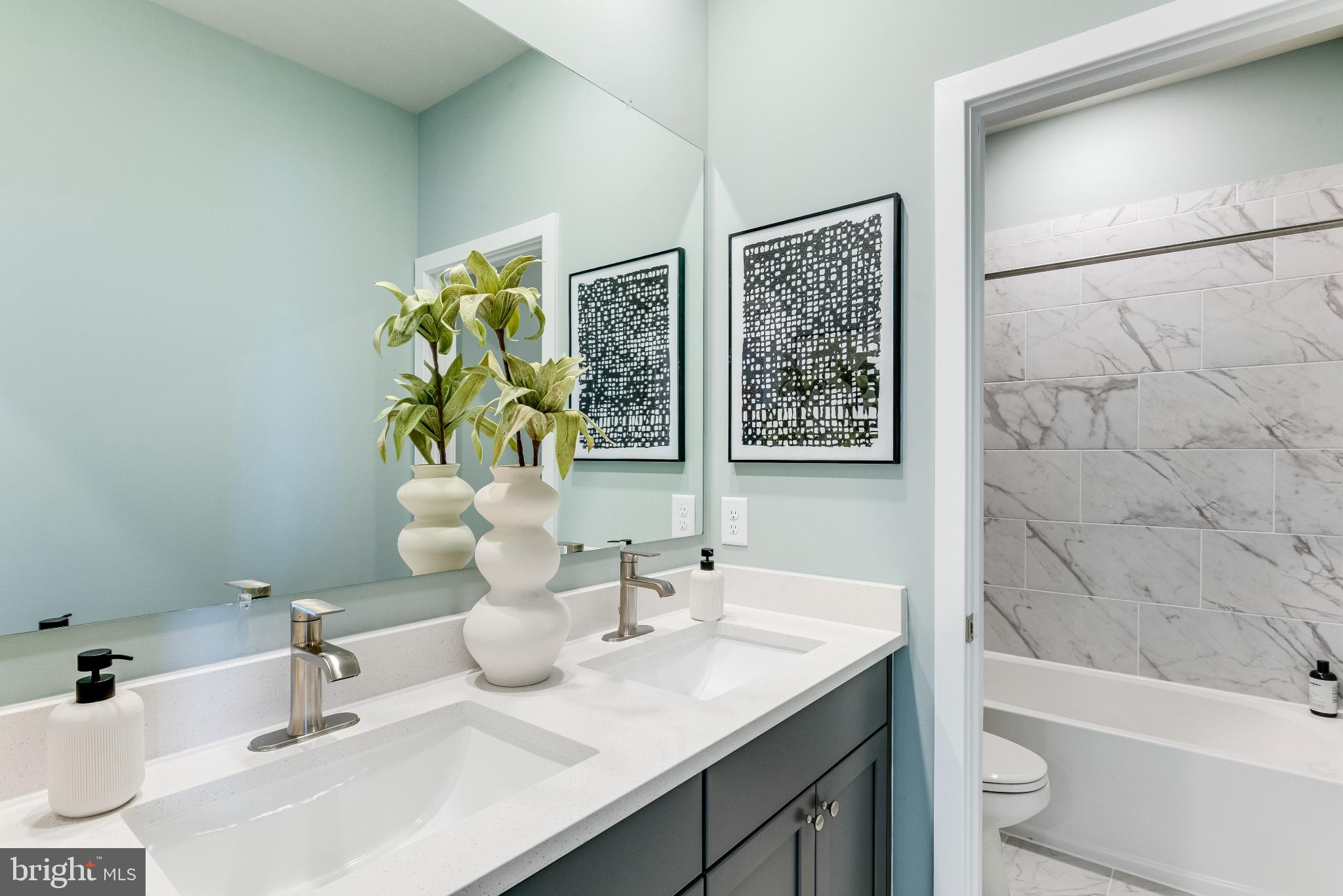PLANTATION LAKES - Residential
