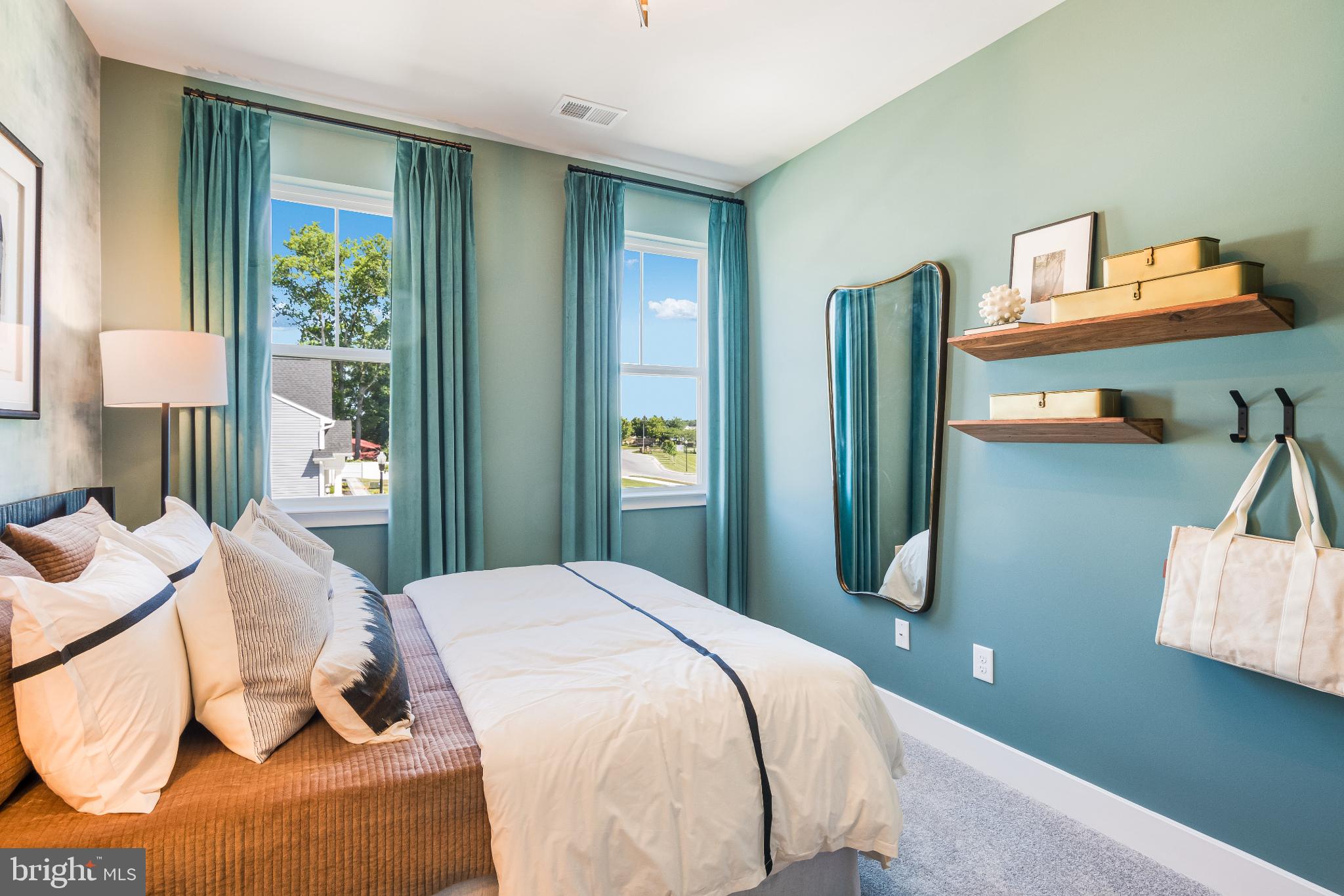 PLANTATION LAKES - Residential