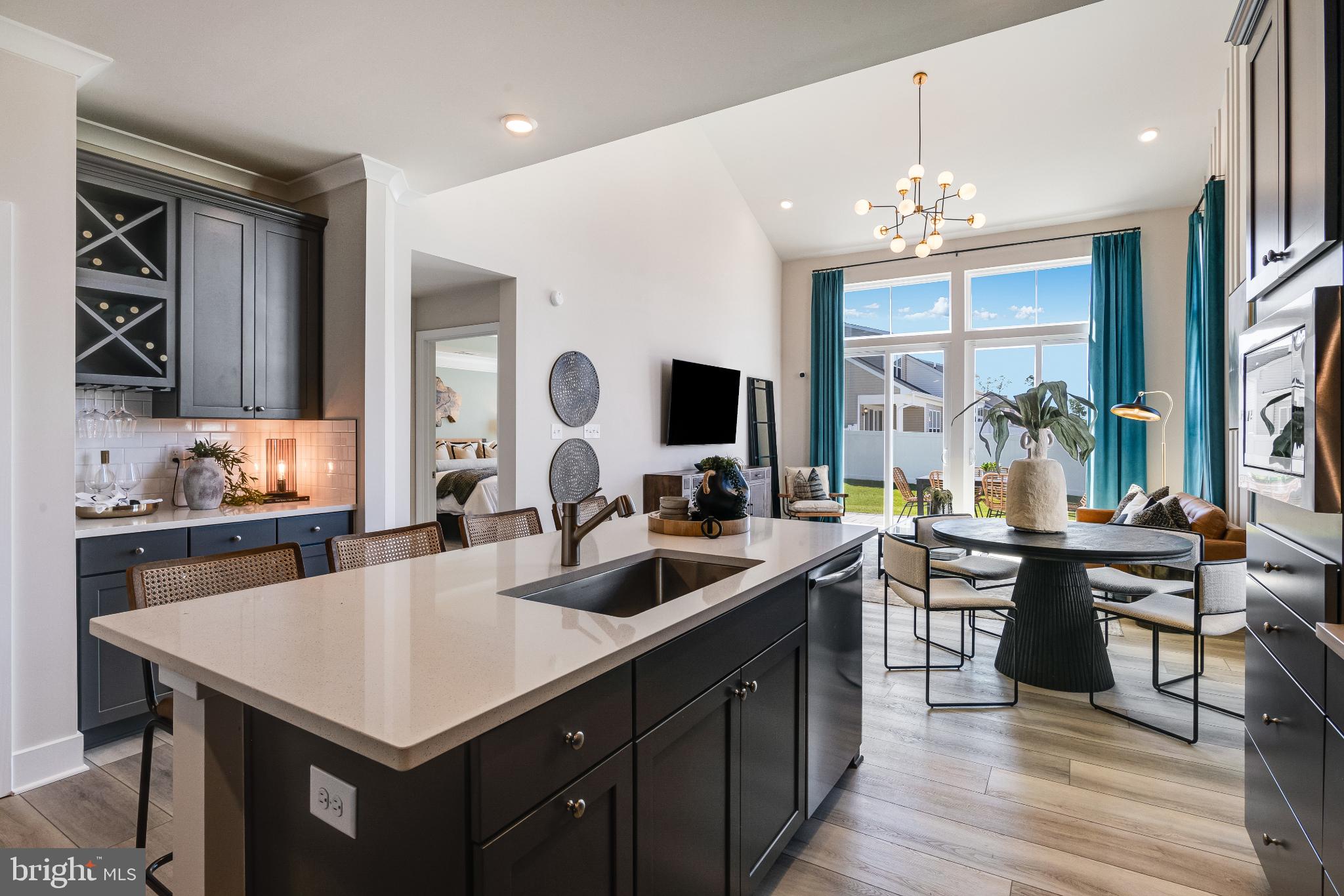 PLANTATION LAKES - Residential