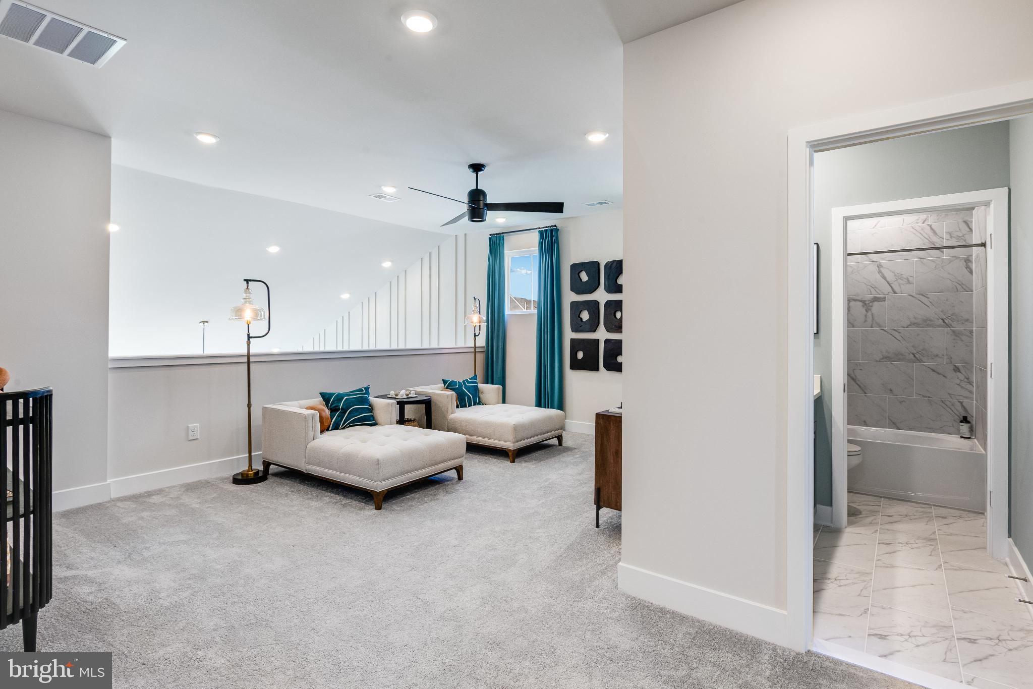 PLANTATION LAKES - Residential