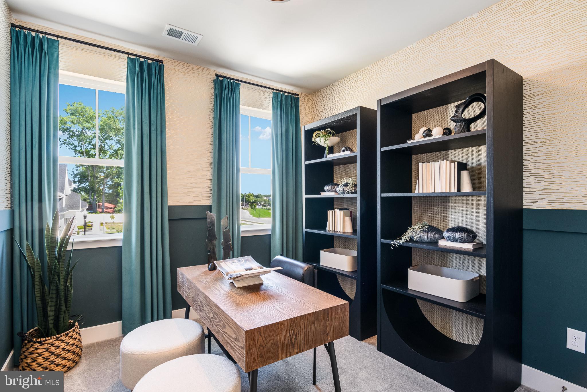 PLANTATION LAKES - Residential