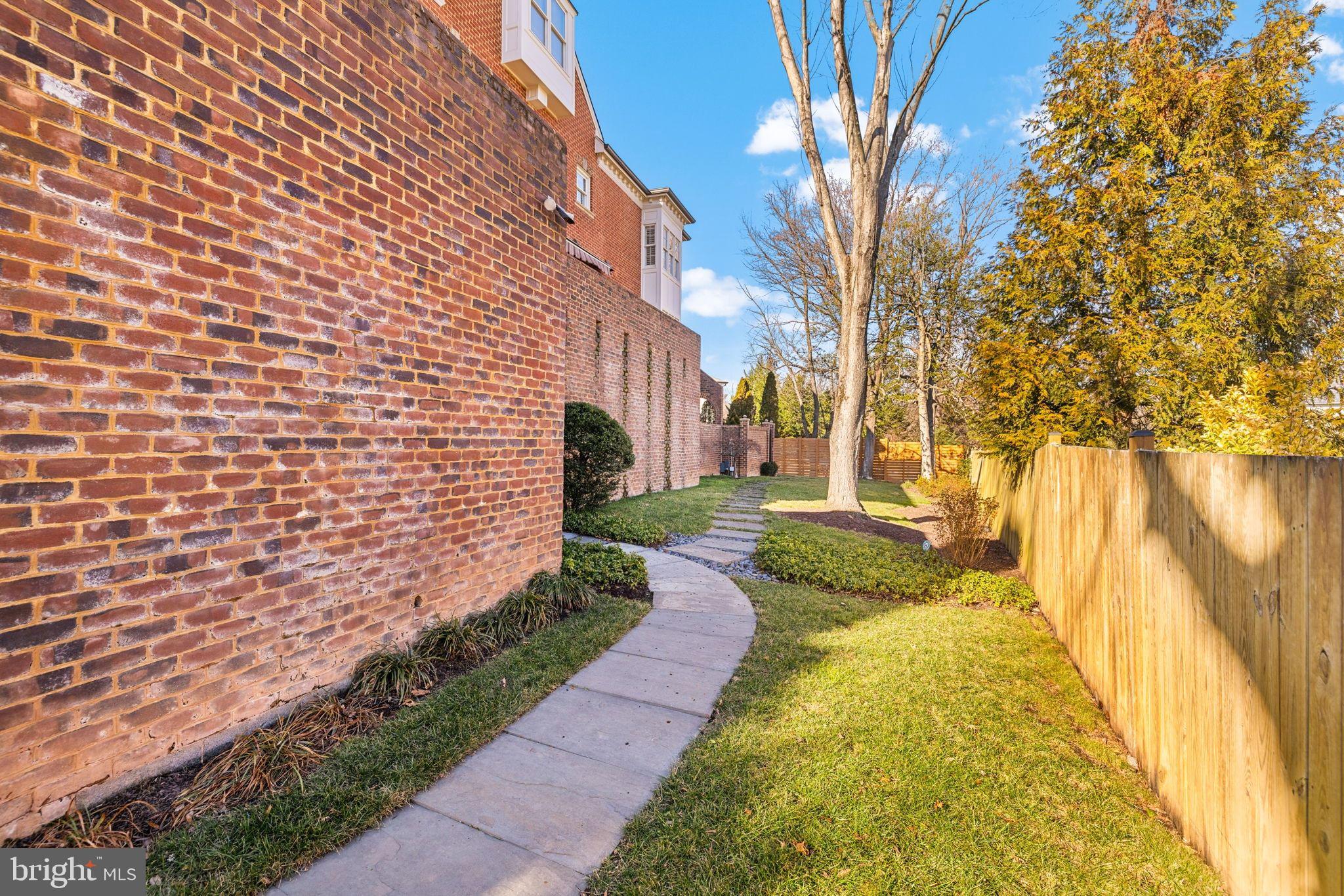 MERRYHILL - Residential