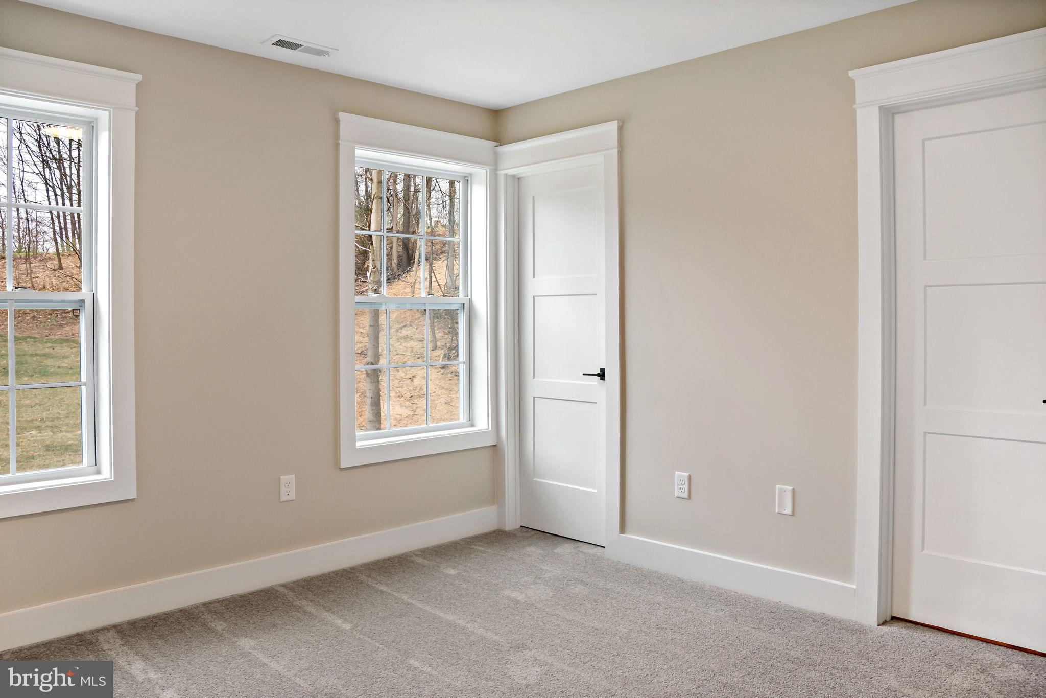 MISSION RIDGE - Residential