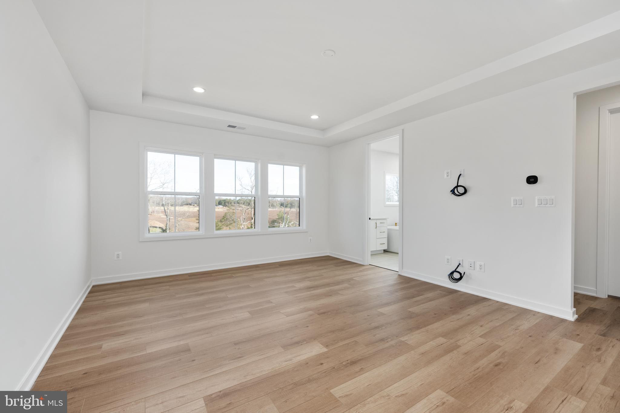 PARKSIDE VILLAGE - Residential