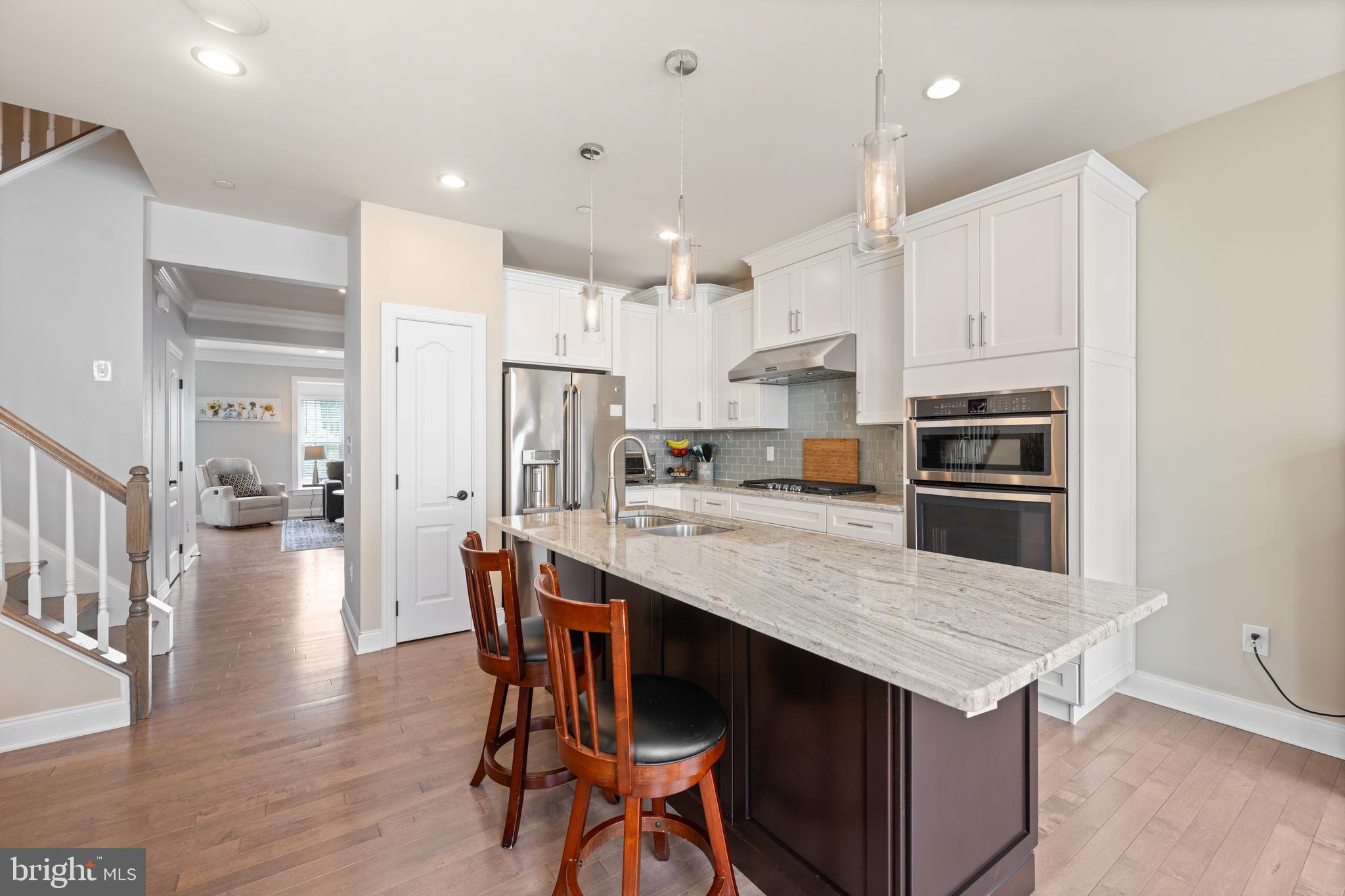 RAVENSCLIFF - Residential