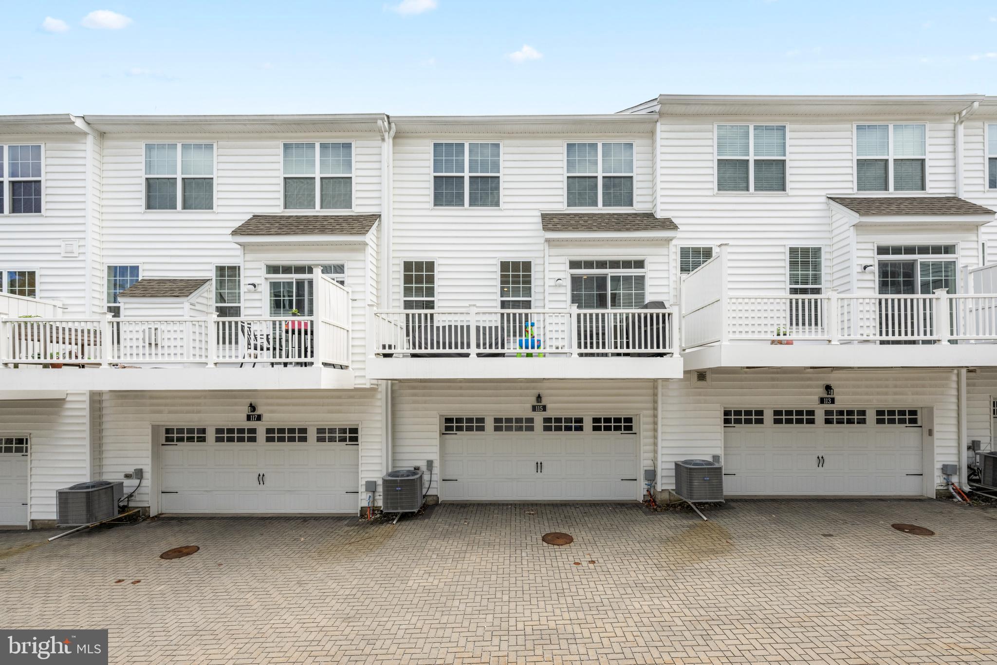 RAVENSCLIFF - Residential