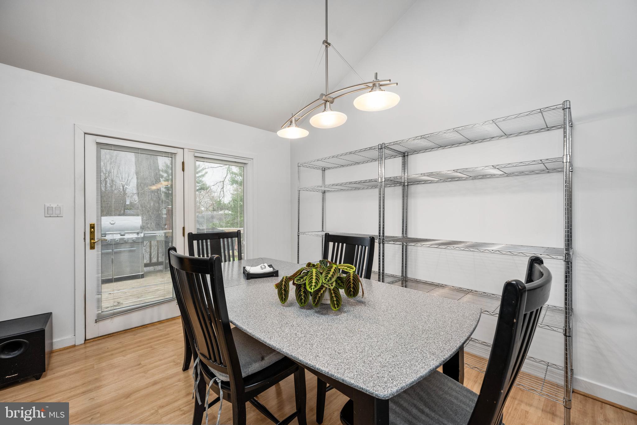 NORTH SPRINGFIELD - Residential