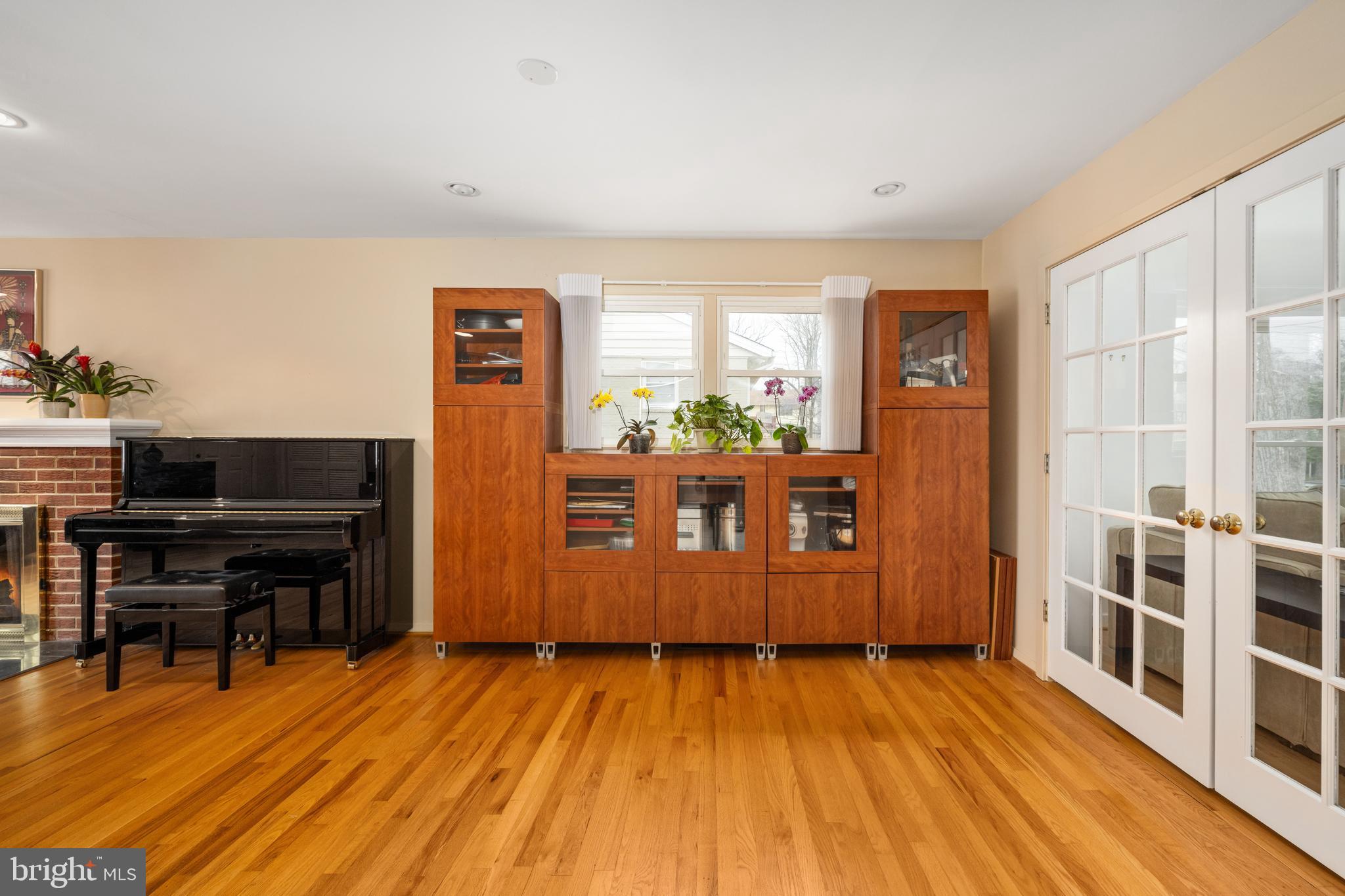 NORTH SPRINGFIELD - Residential