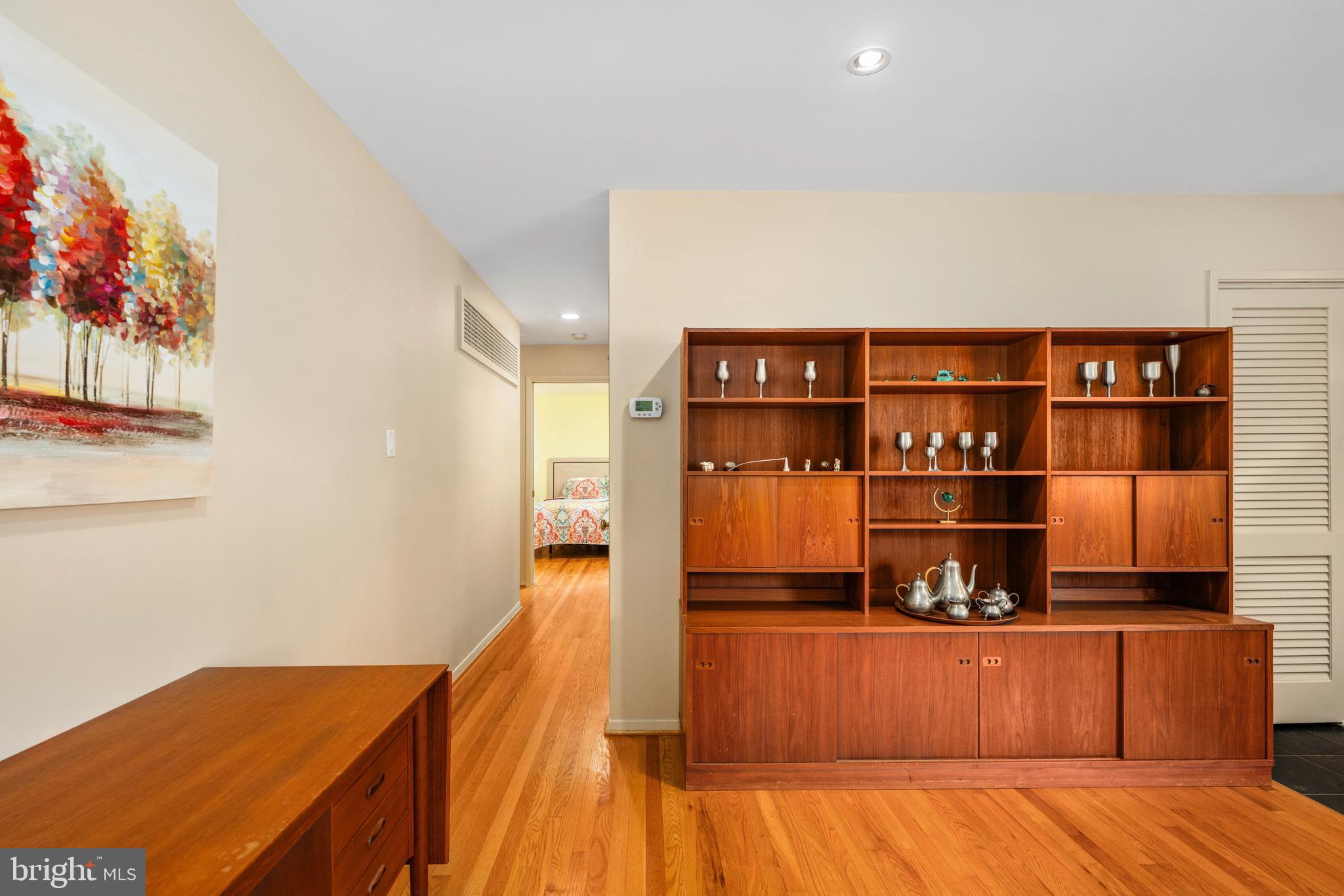 NORTH SPRINGFIELD - Residential
