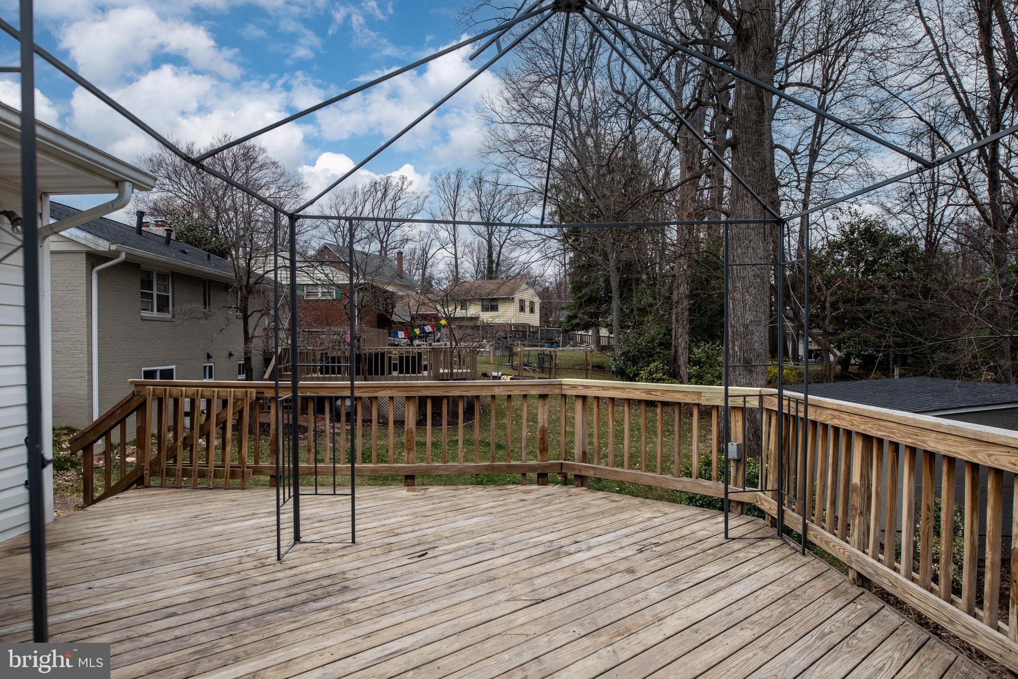 NORTH SPRINGFIELD - Residential