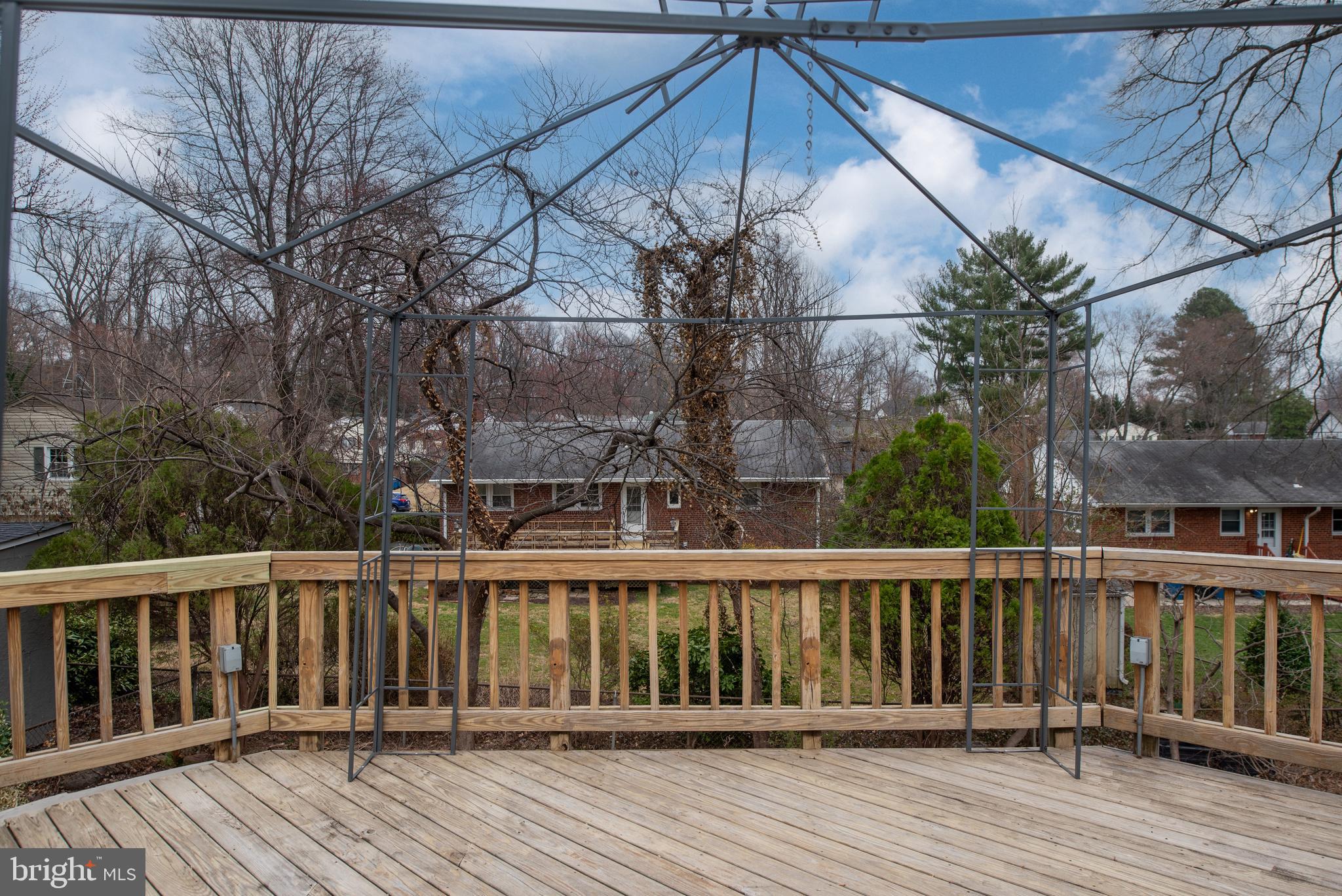 NORTH SPRINGFIELD - Residential