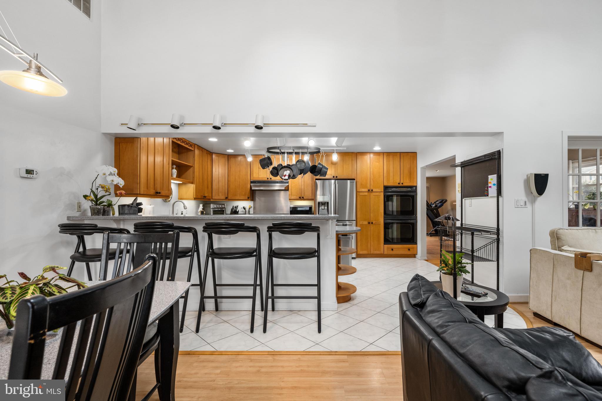 NORTH SPRINGFIELD - Residential