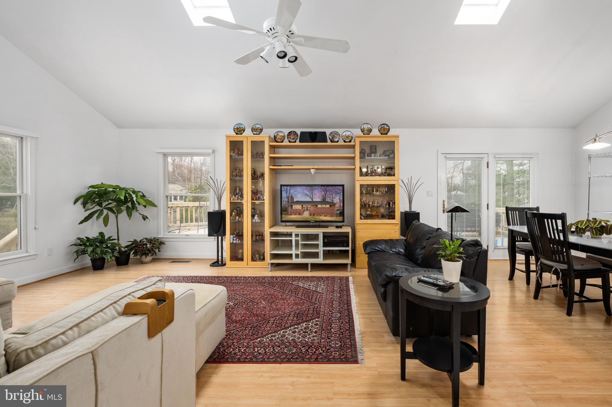 NORTH SPRINGFIELD - Residential