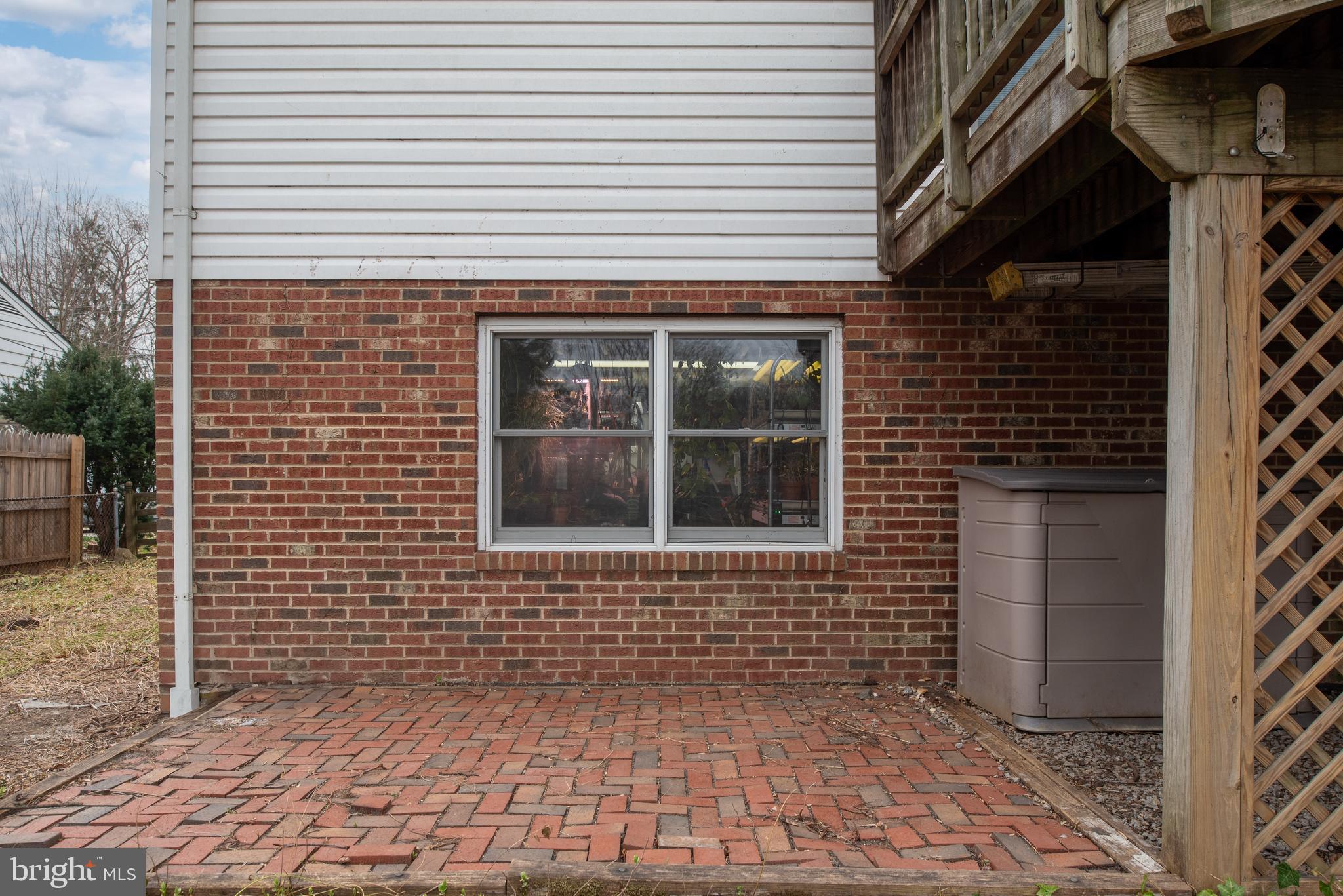 NORTH SPRINGFIELD - Residential