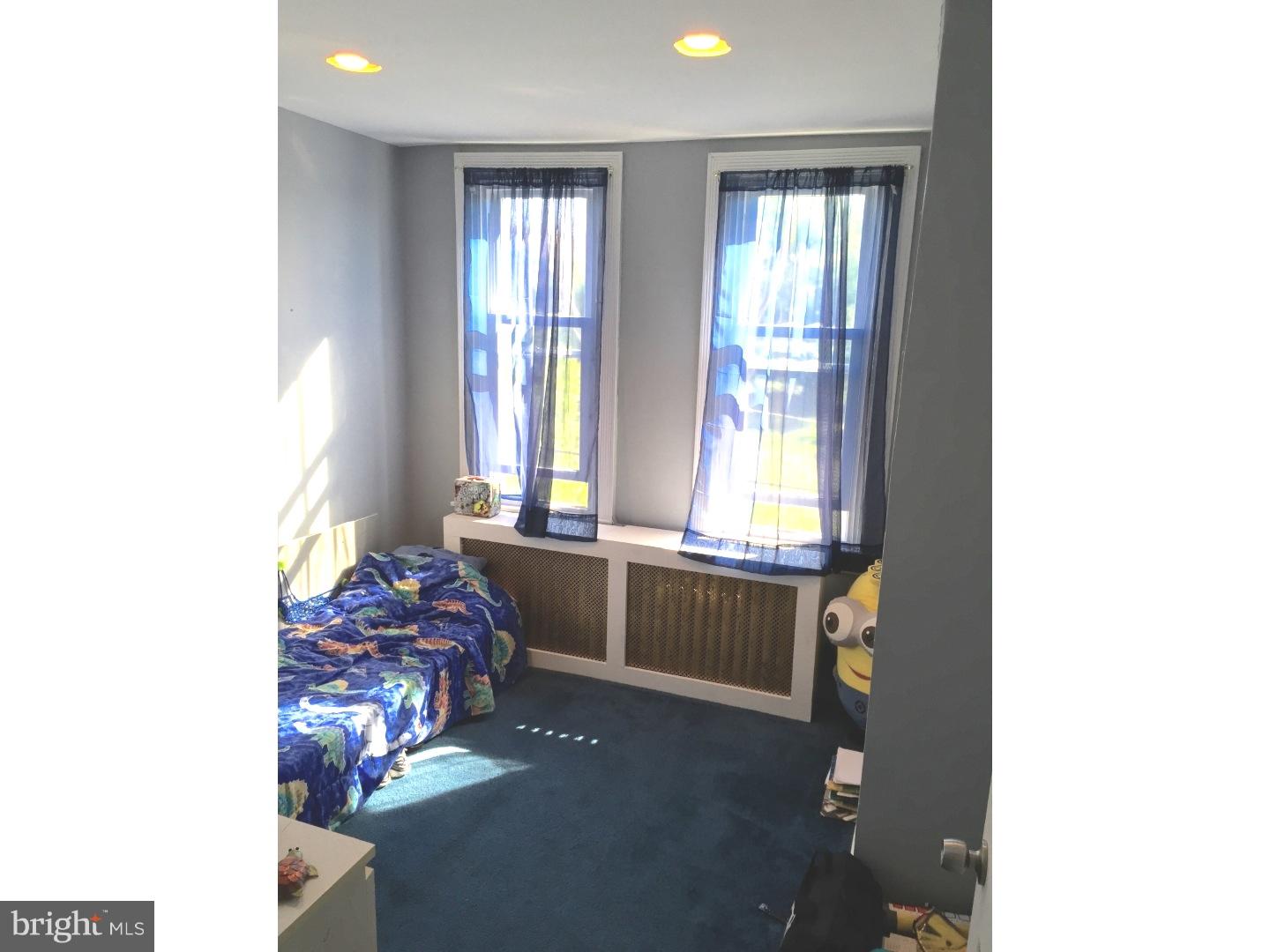 PORT RICHMOND - Residential