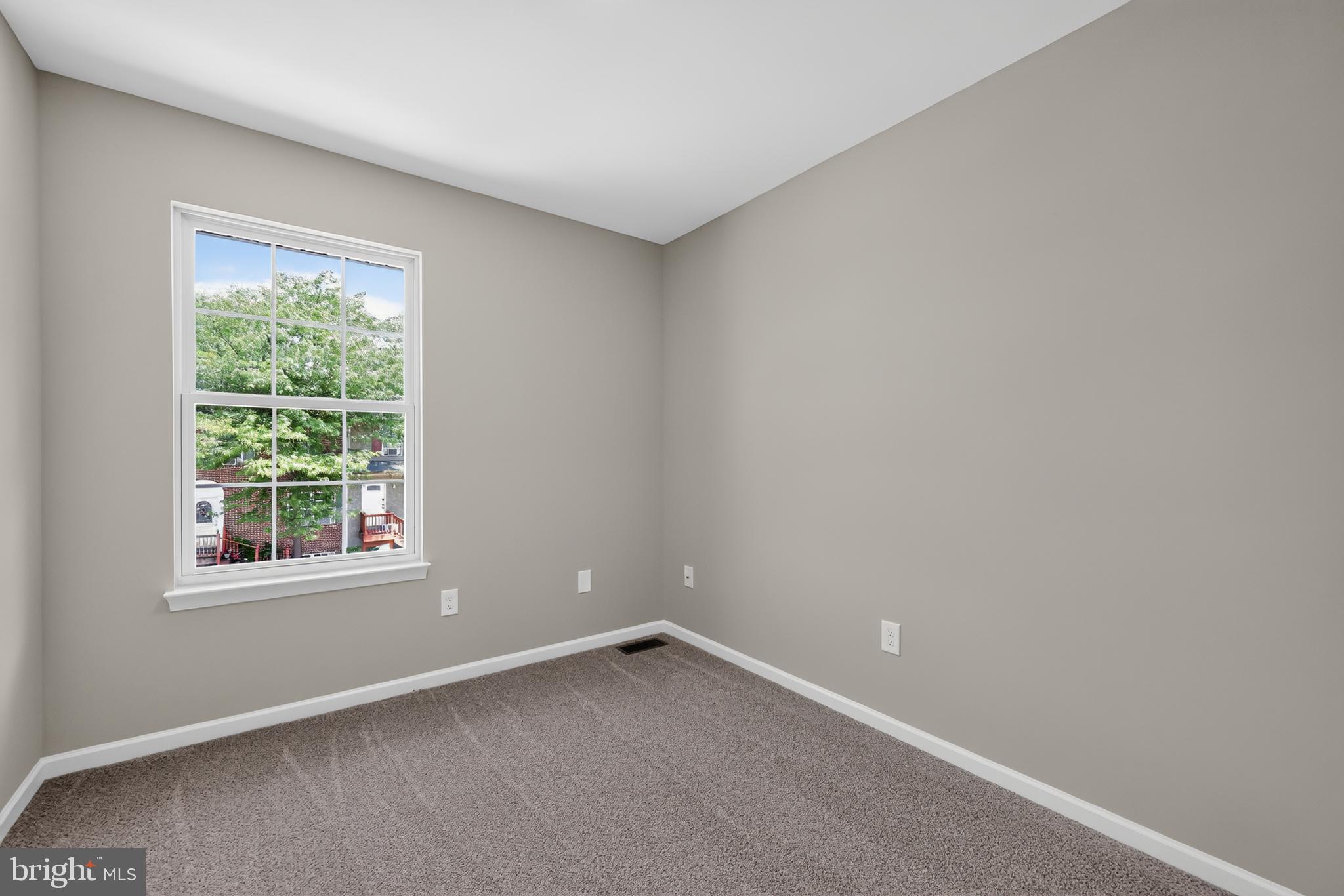 FREEDOM COURT - Residential