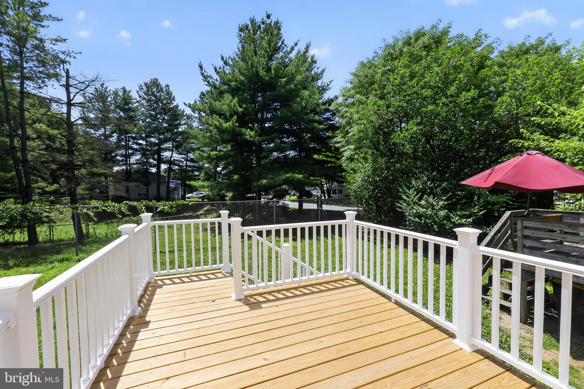 FREEDOM COURT - Residential