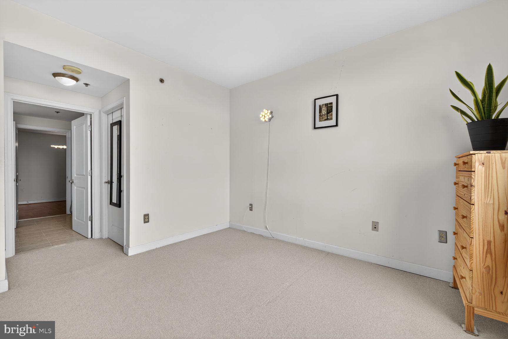 MIDTOWN BETHESDA NORTH - Residential