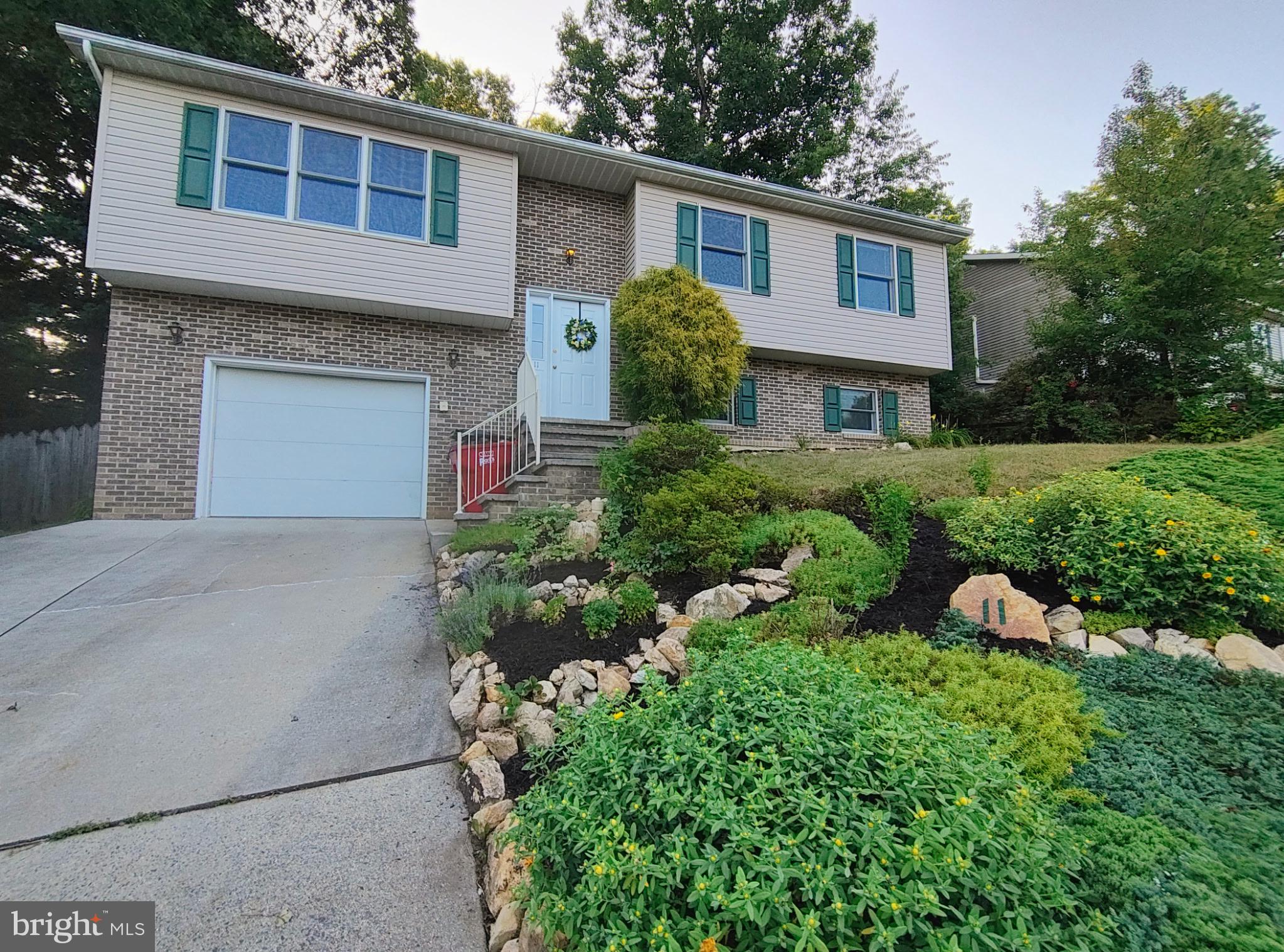 LIBERTY WOODS - Residential