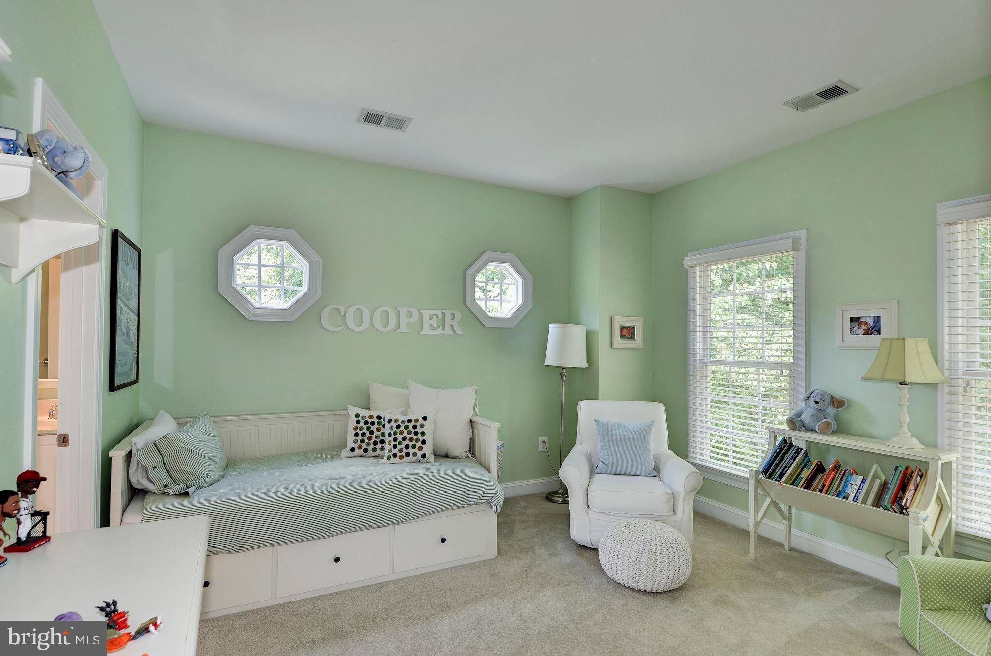 BROYHILL HILLS - Residential