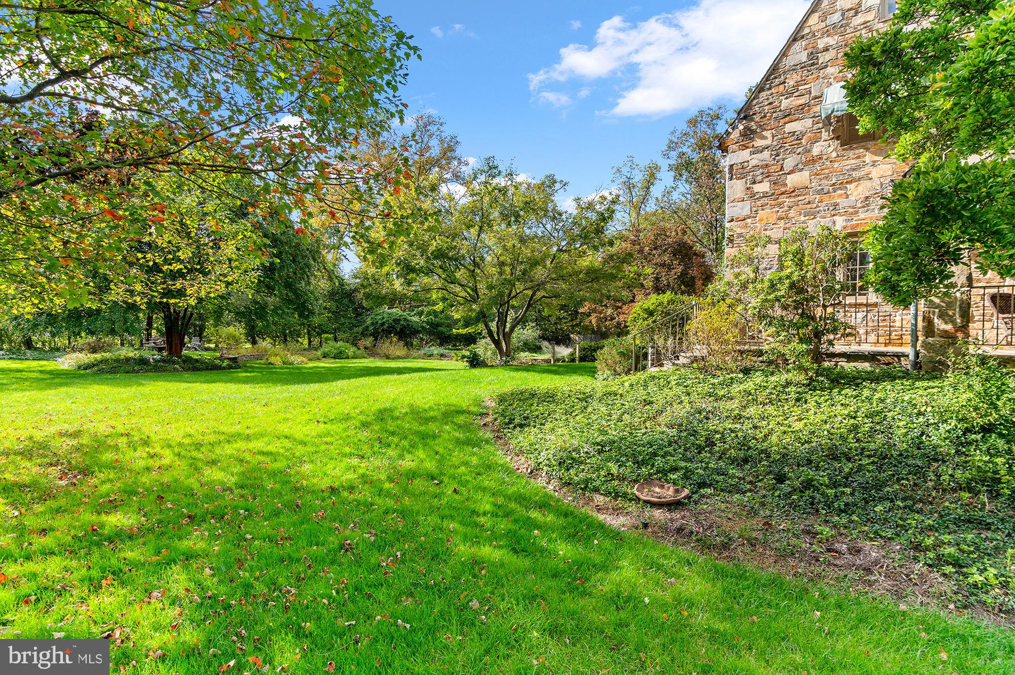 DUMBARTON - Residential Lease