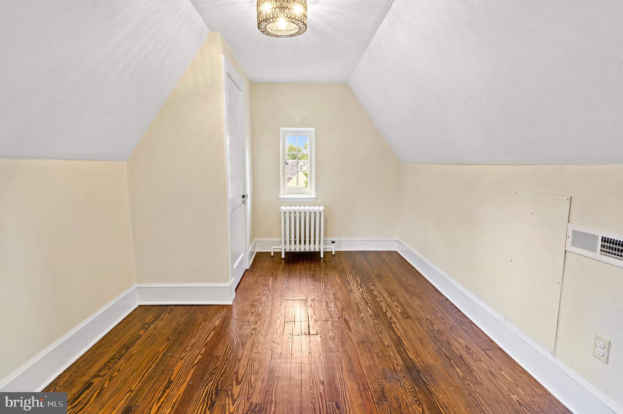DUMBARTON - Residential Lease