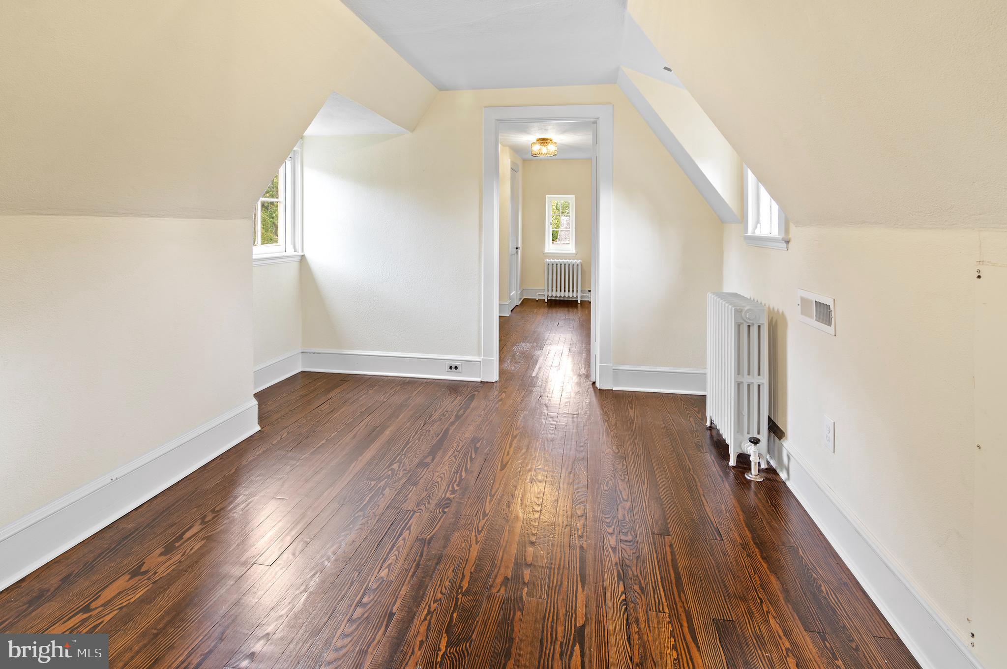 DUMBARTON - Residential Lease