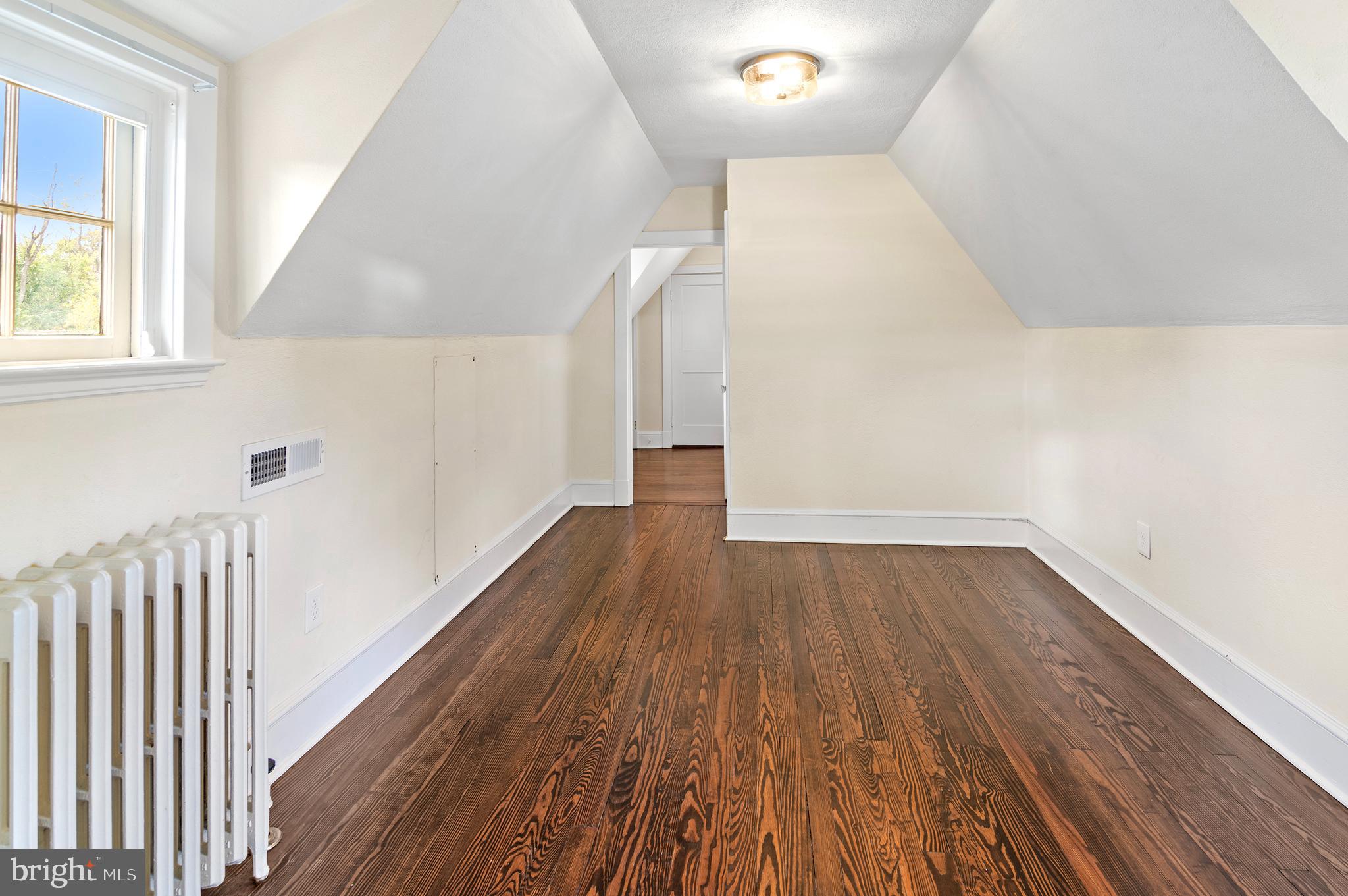 DUMBARTON - Residential Lease