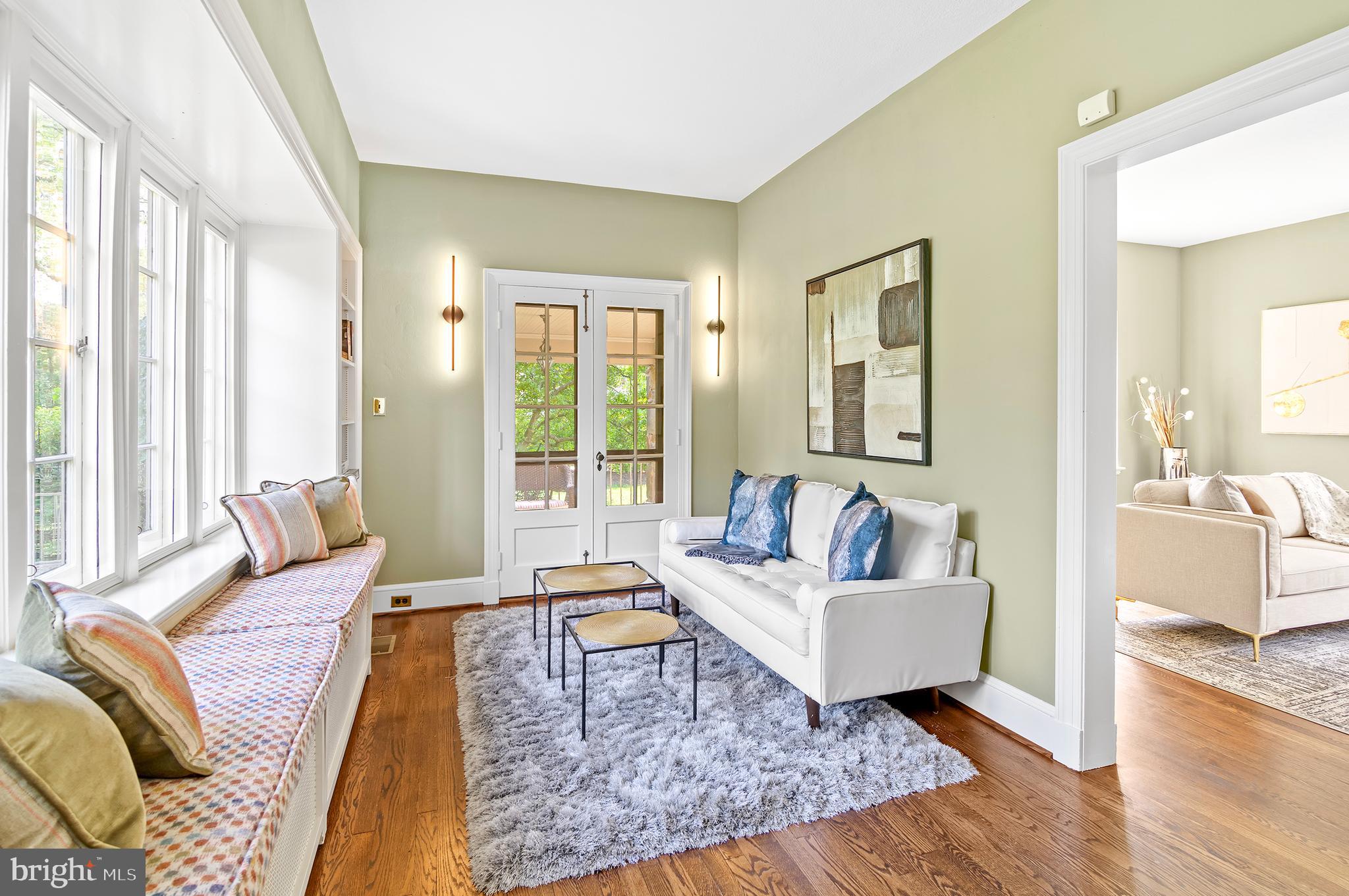 DUMBARTON - Residential Lease