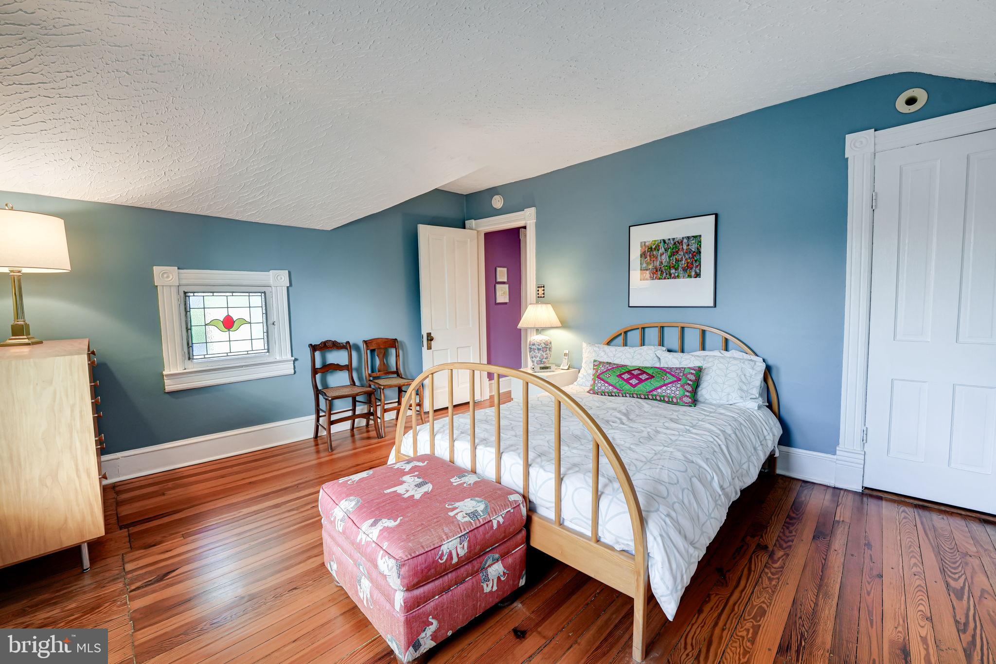 BARCROFT - Residential