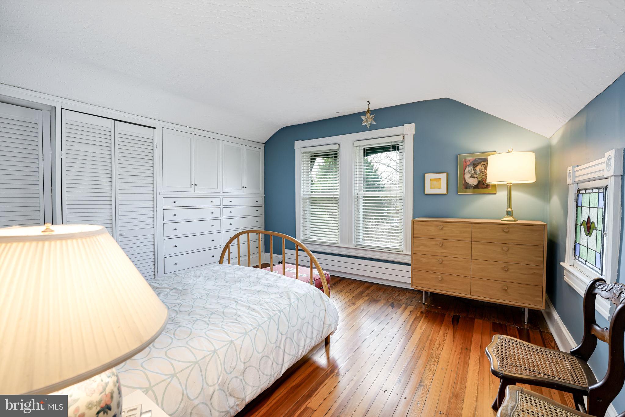 BARCROFT - Residential