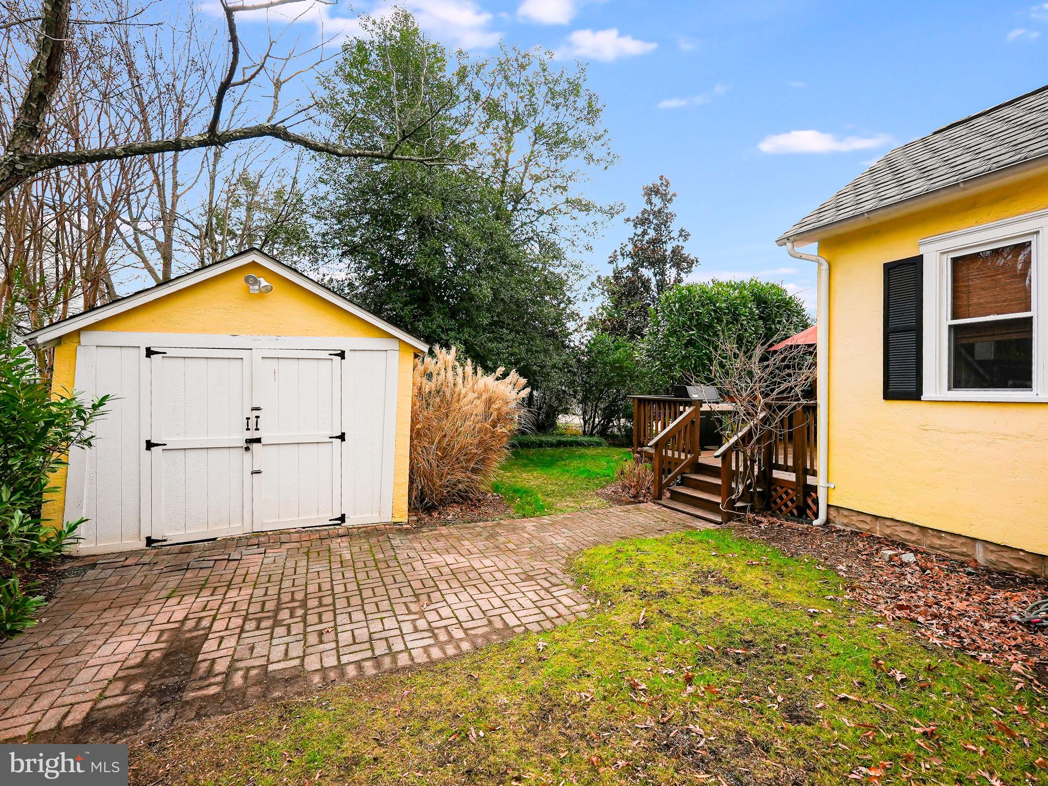 BARCROFT - Residential