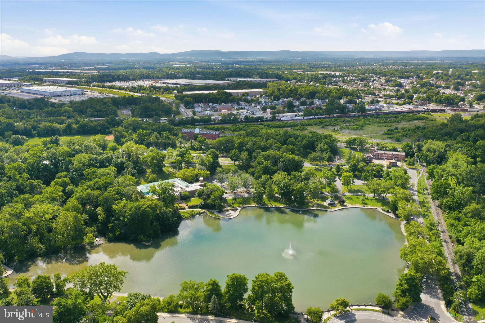 HAGERSTOWN - Residential