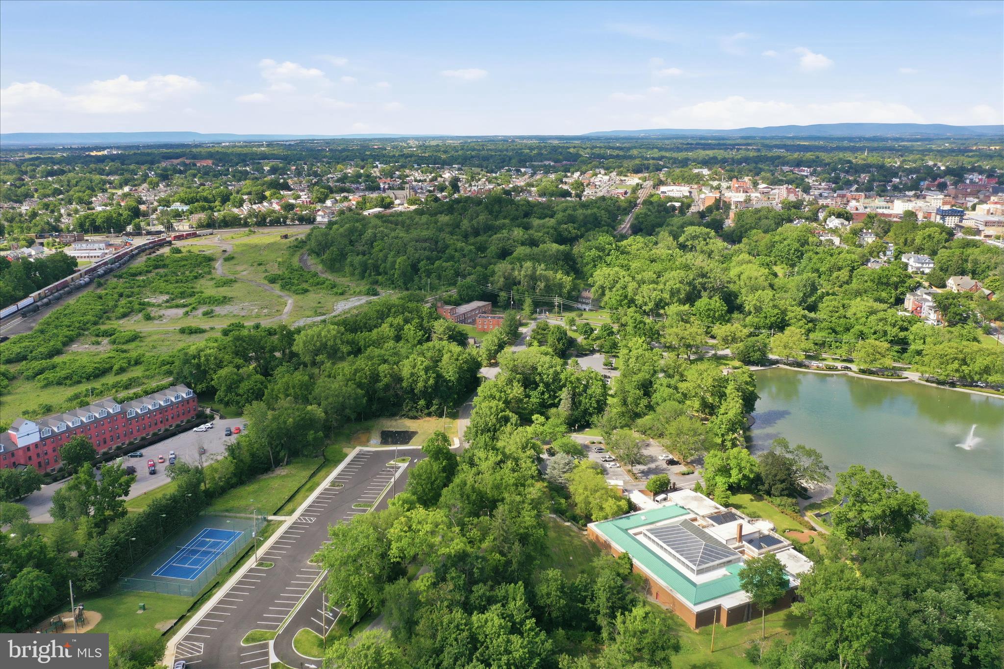 HAGERSTOWN - Residential