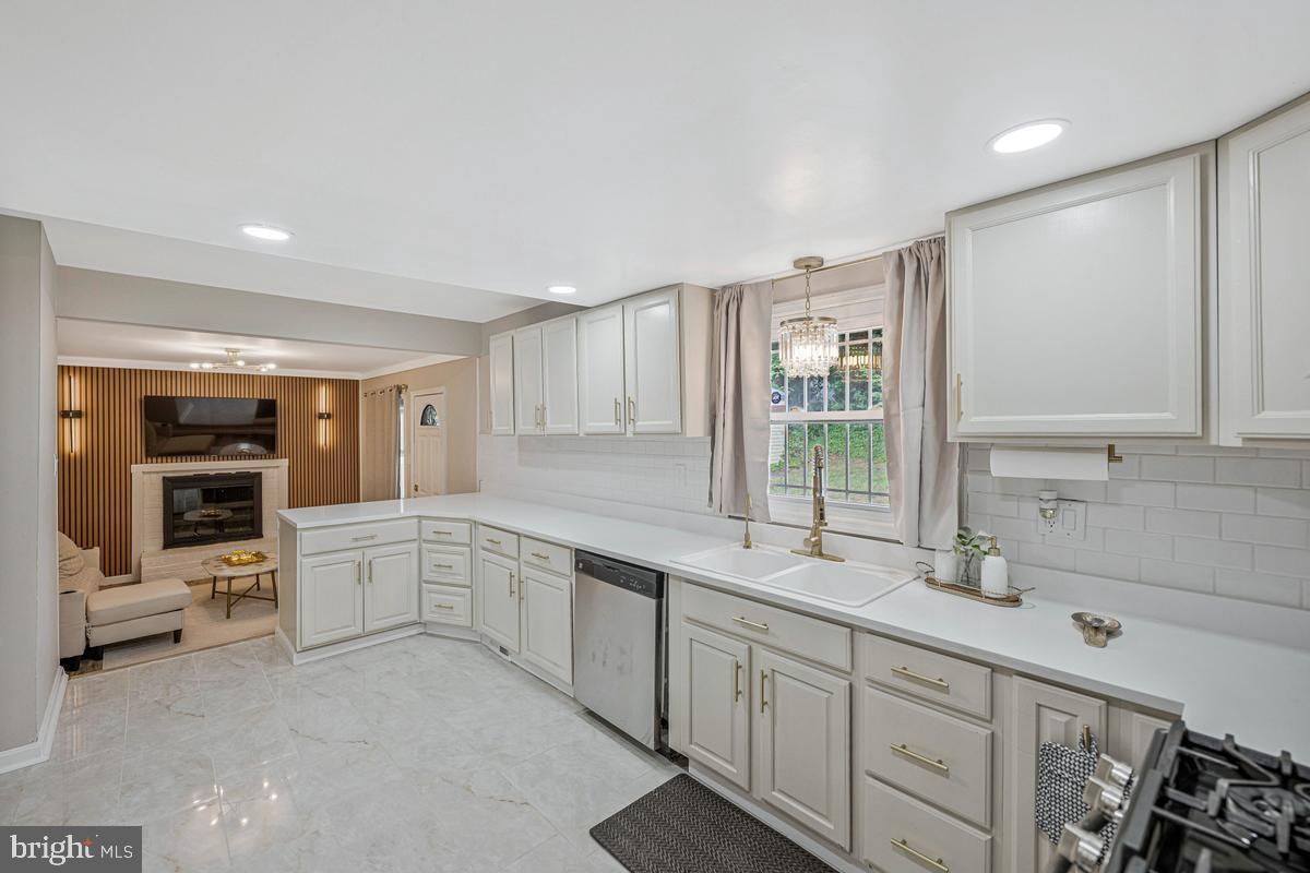 ROSEDALE ESTATES - Residential