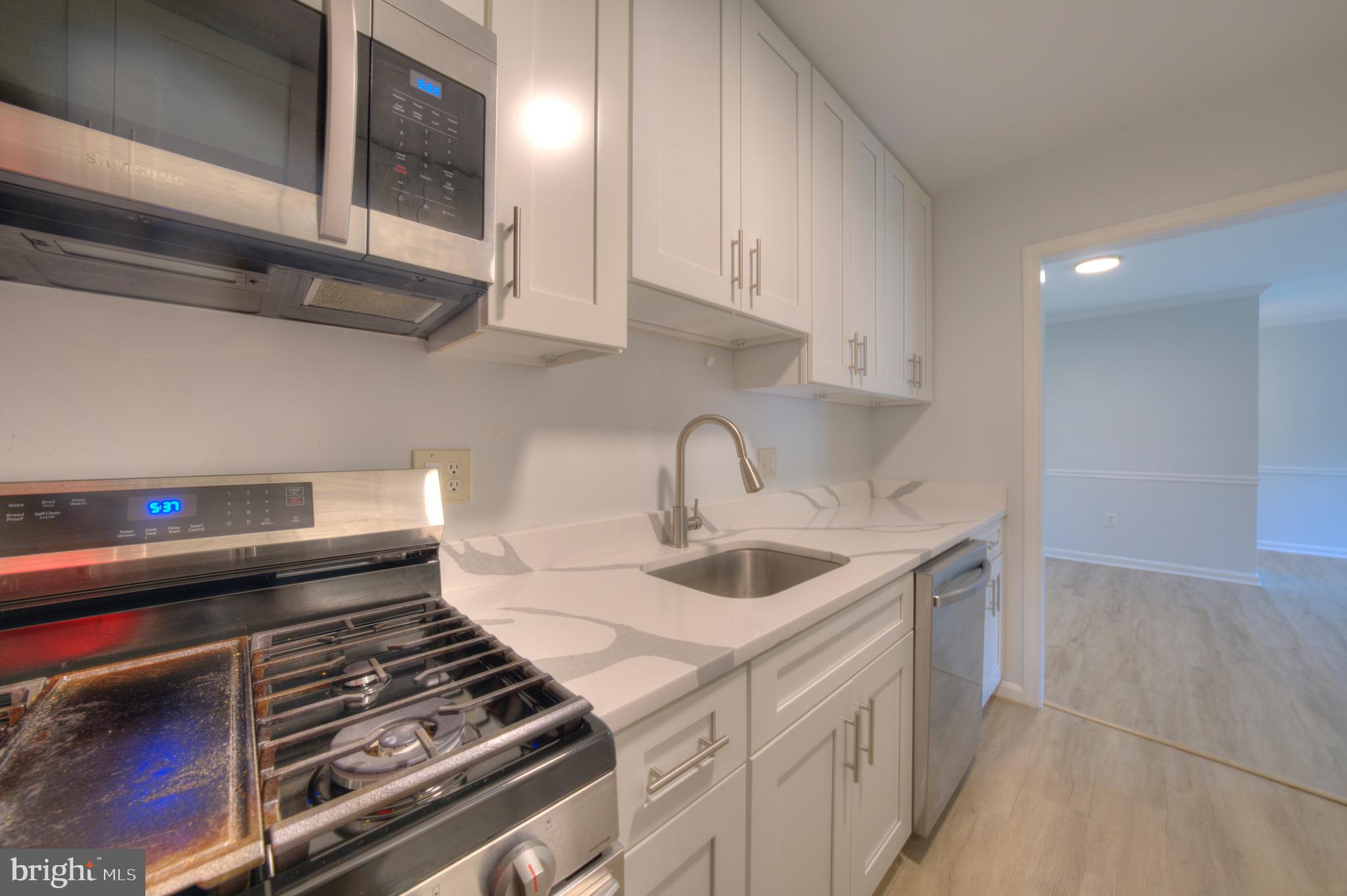 FAIRFAX WEST - Residential