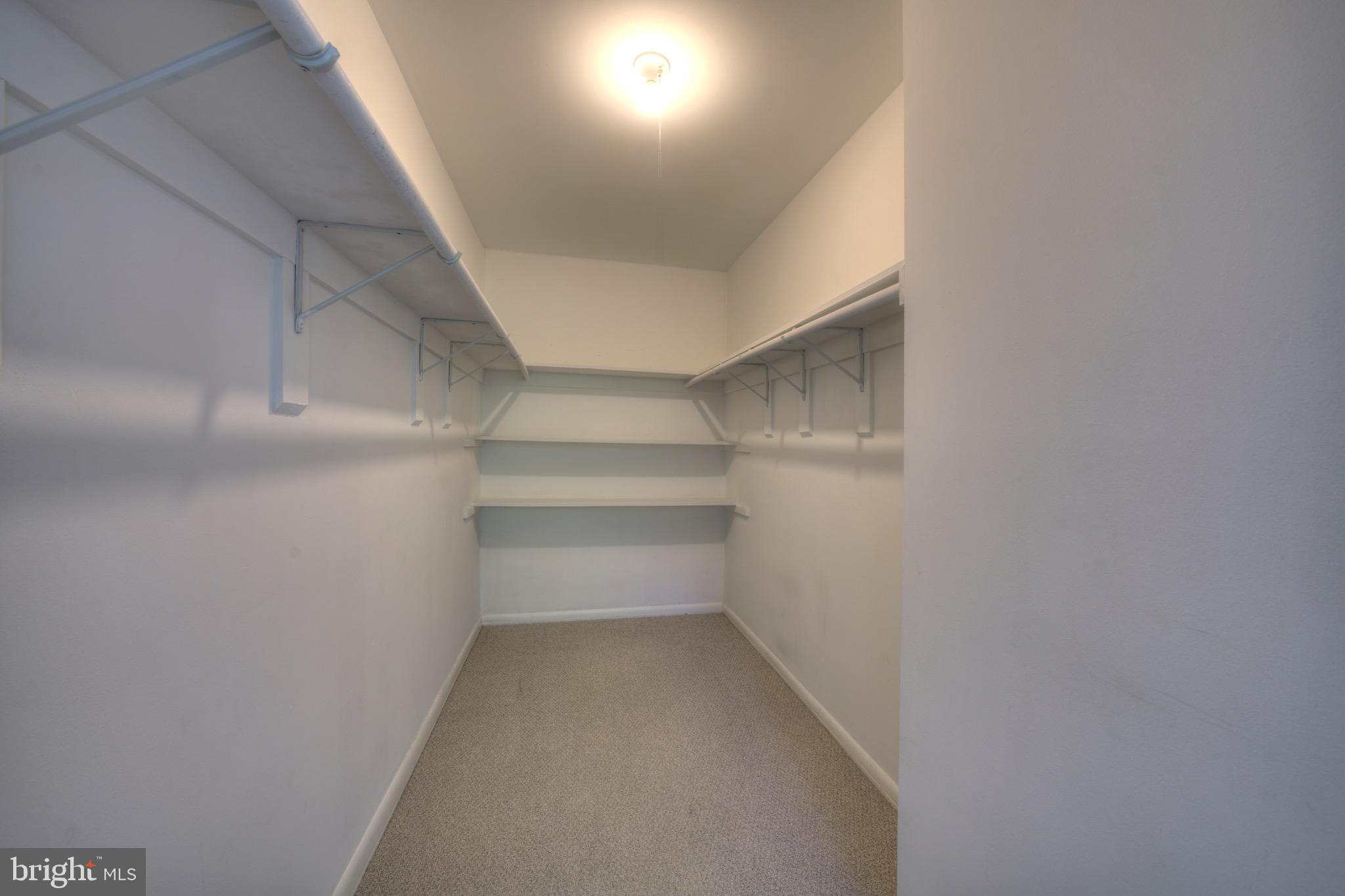 FAIRFAX WEST - Residential