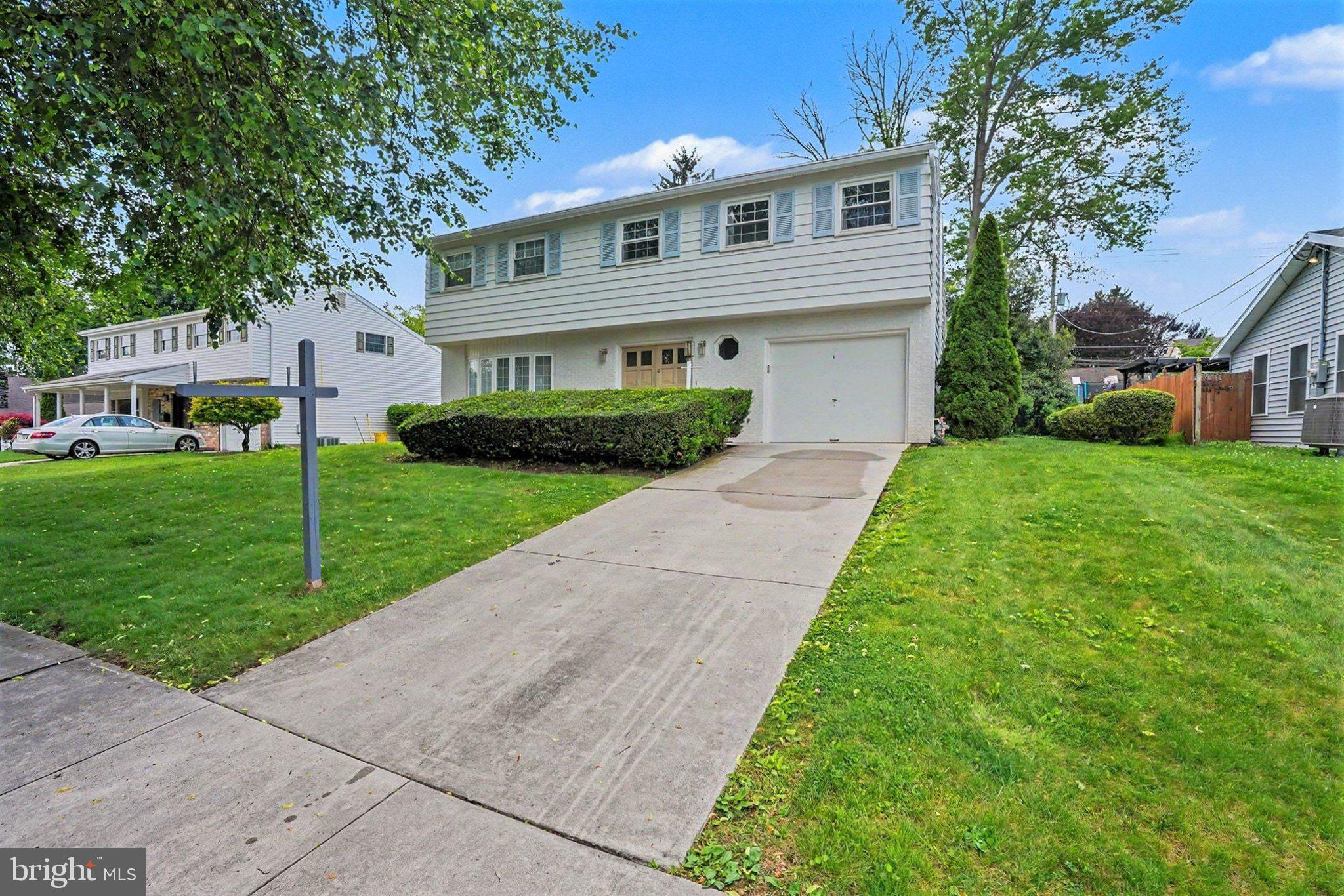 CEDAR CLIFF MANOR - Residential