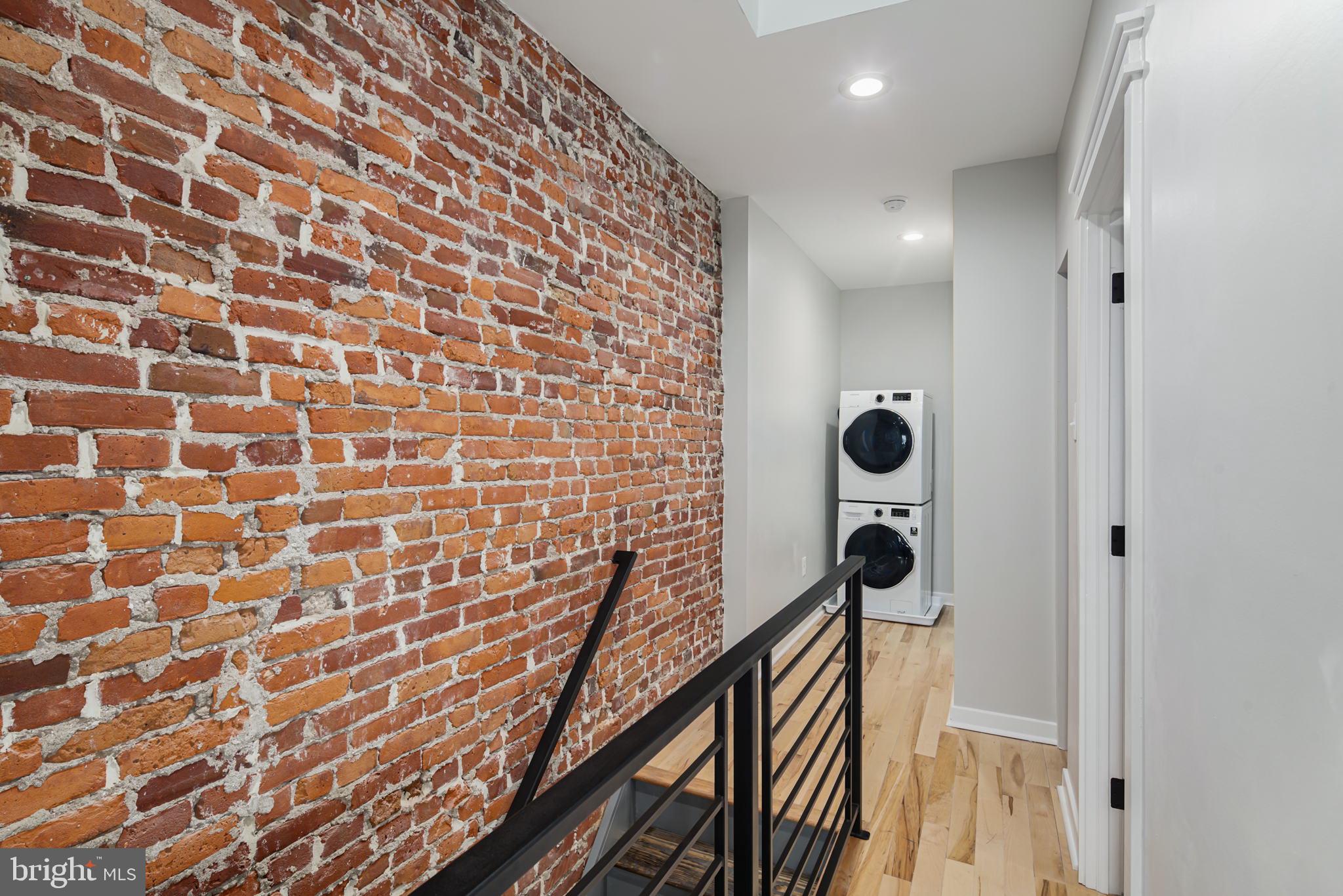 WHITMAN - Residential