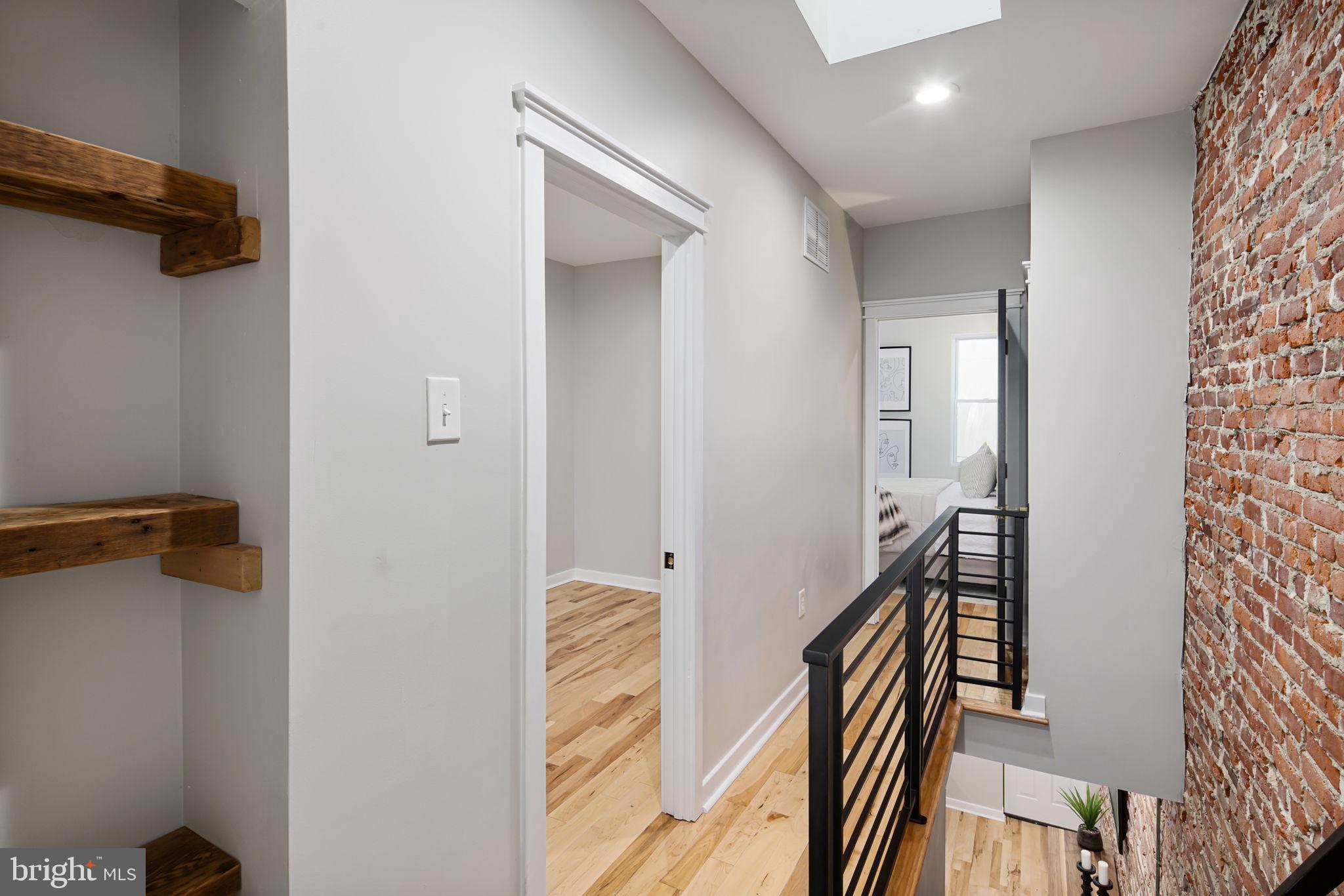 WHITMAN - Residential
